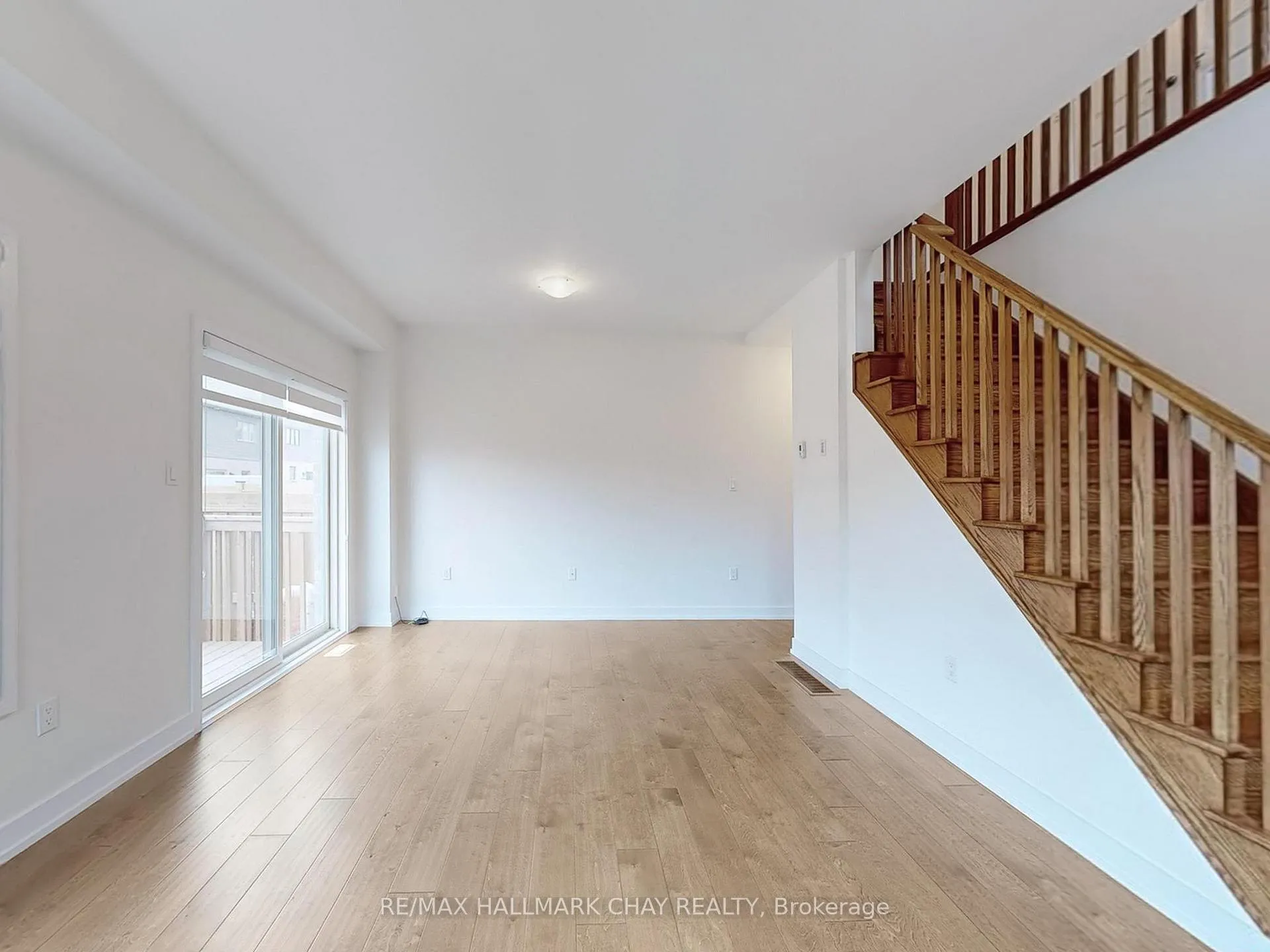 Photo 7 of 2 South Park Lane, Barrie, Painswick South — HOMEH