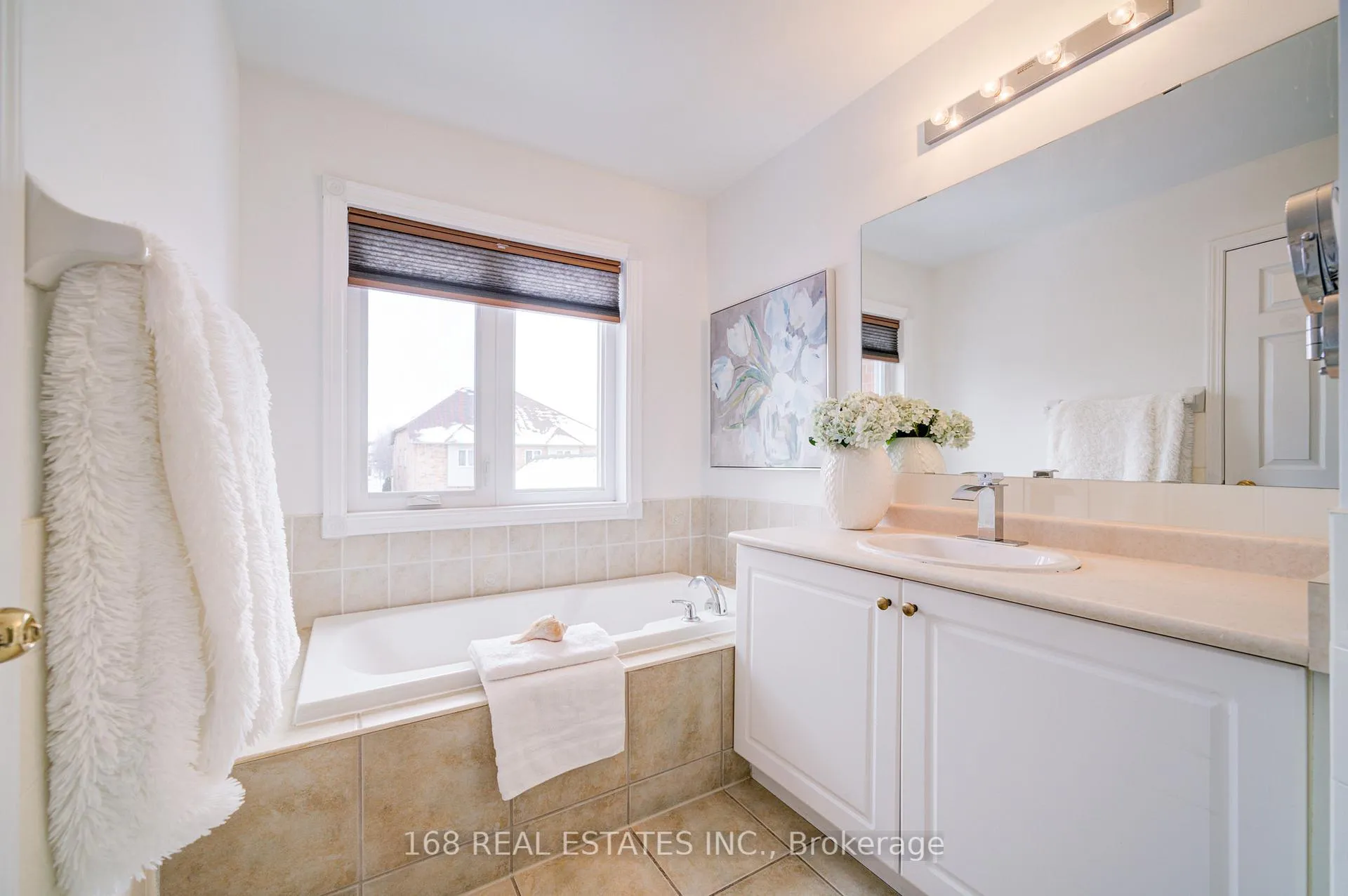 Photo 17 of 841 Bur Oak Avenue, Markham, Wismer — HOMEH