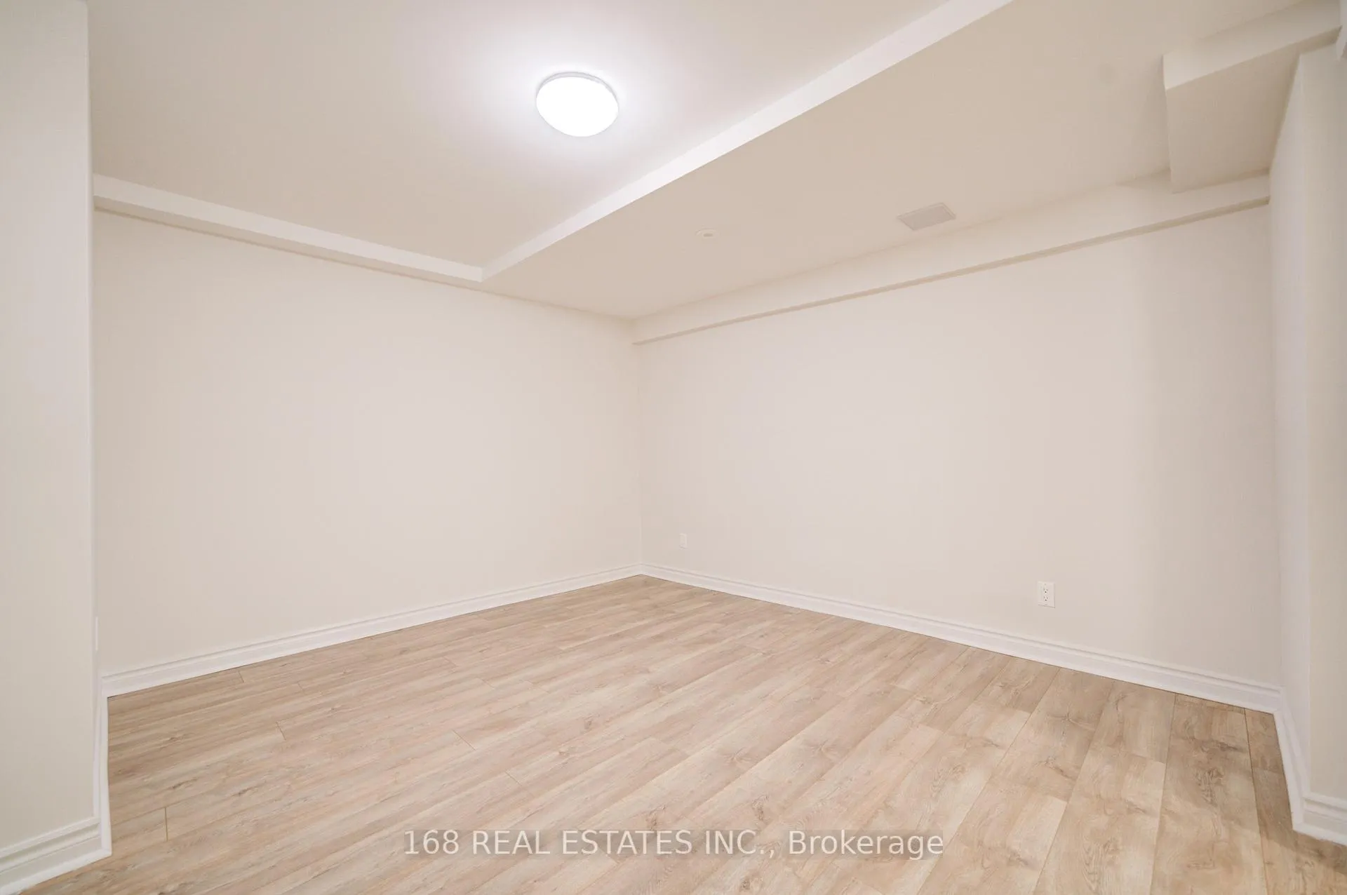 Photo 21 of 841 Bur Oak Avenue, Markham, Wismer — HOMEH
