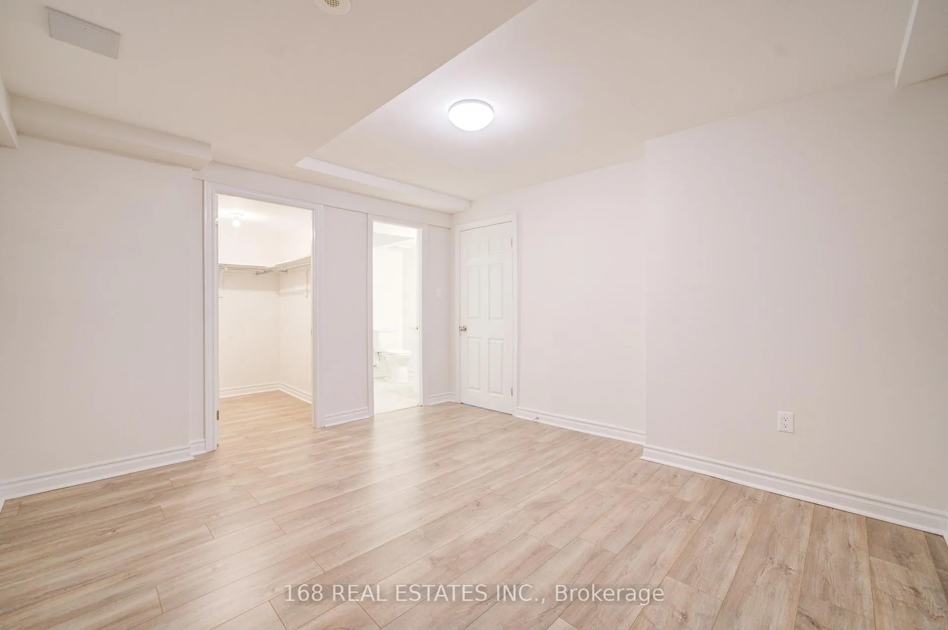 Photo 23 of 841 Bur Oak Avenue, Markham, Wismer — HOMEH