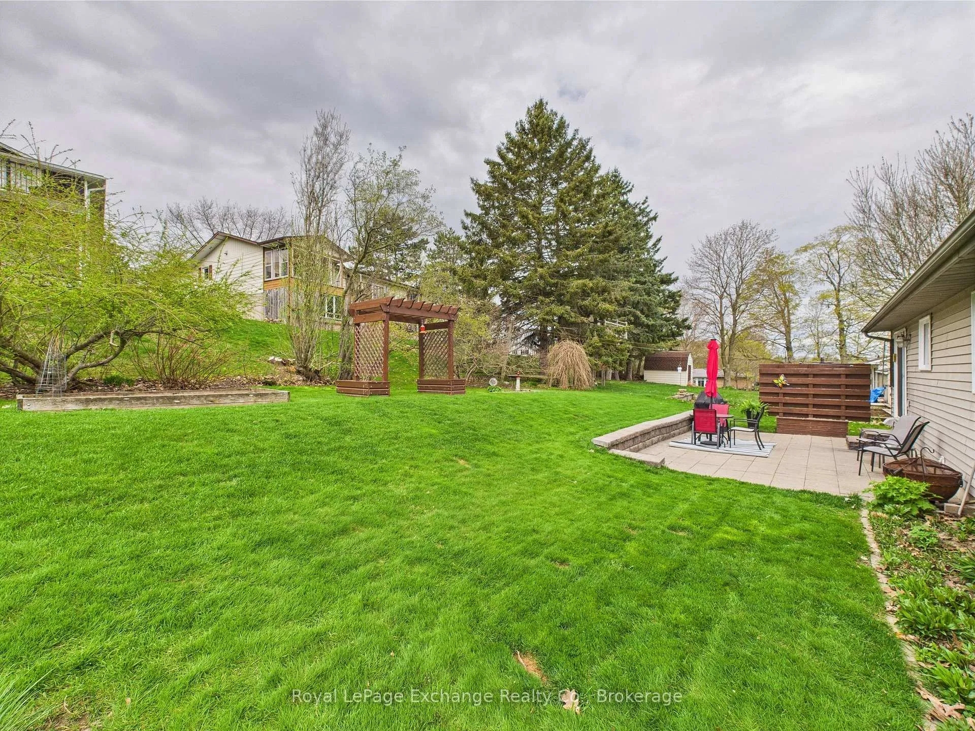 Photo 32 of 168 Park Drive, North Huron, Wingham — HOMEH
