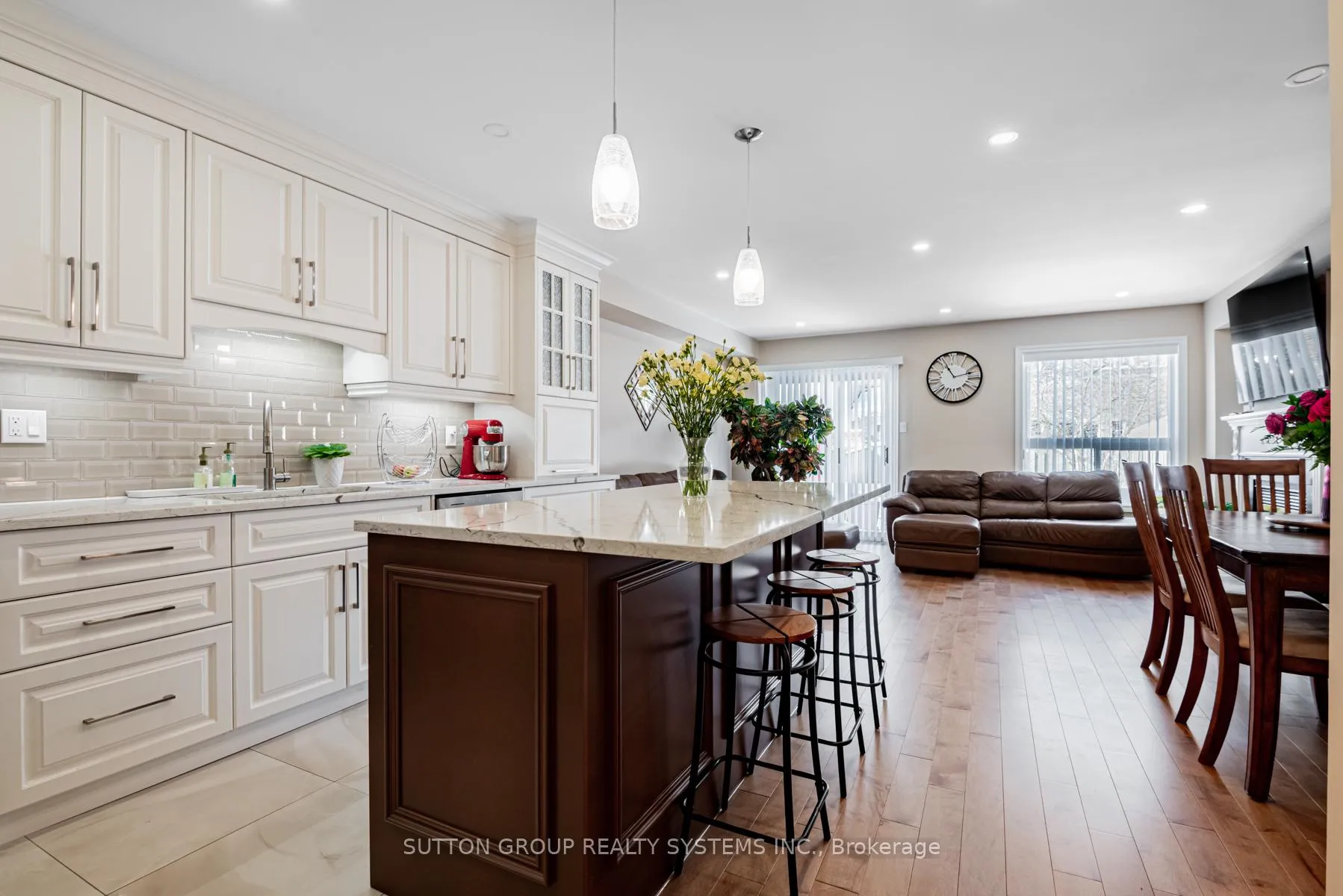Photo 6 of 54 Benjamin Hood Crescent, Vaughan, Patterson — HOMEH