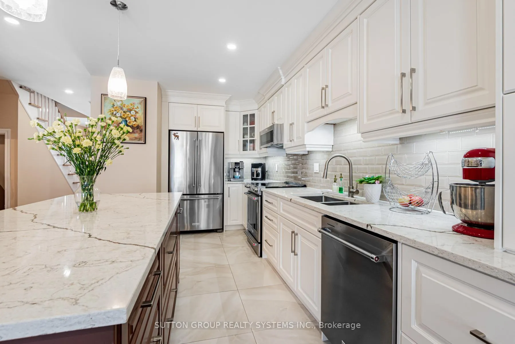 Photo 9 of 54 Benjamin Hood Crescent, Vaughan, Patterson — HOMEH