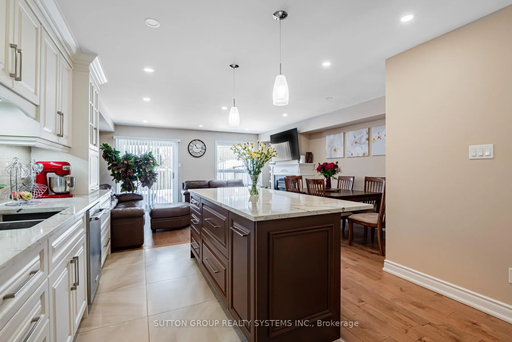 Photo 11 of 54 Benjamin Hood Crescent, Vaughan, Patterson — HOMEH