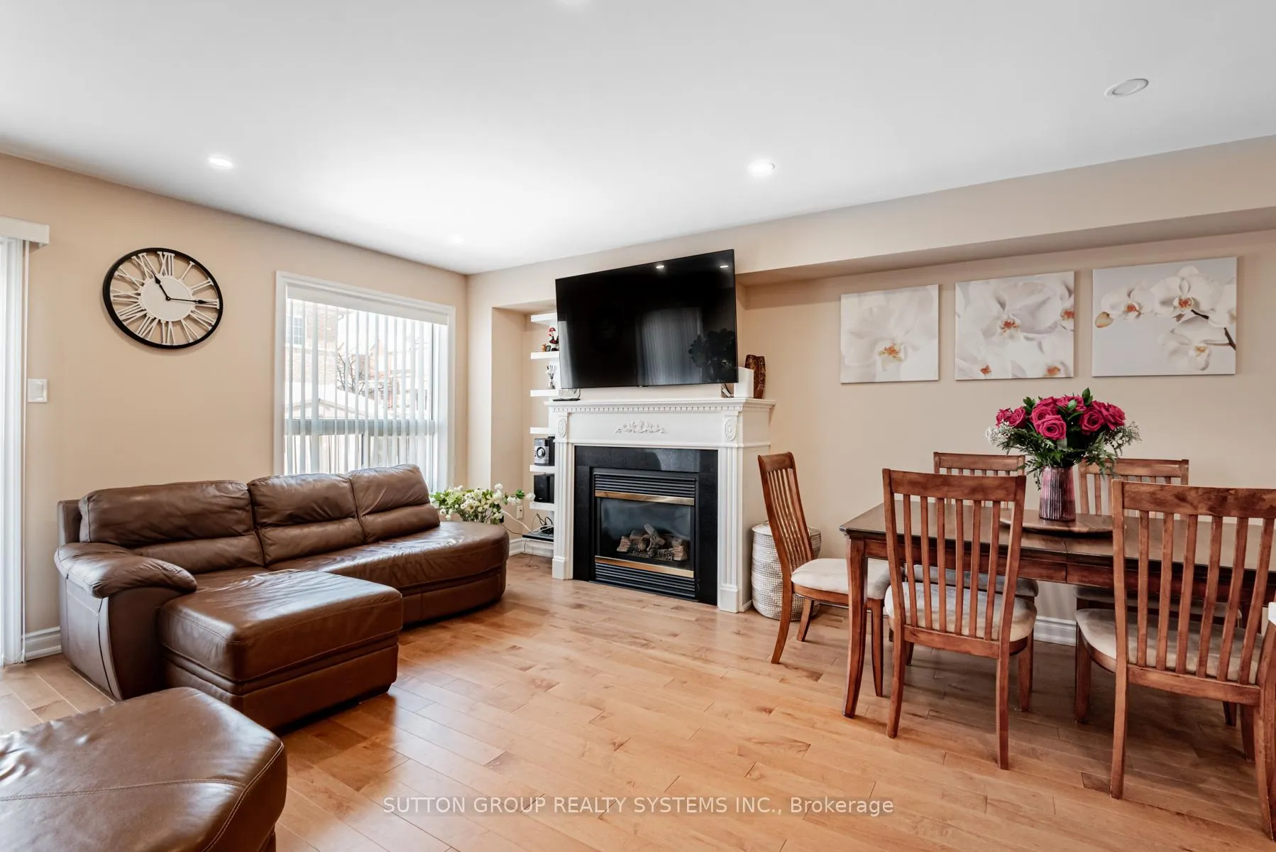 Photo 12 of 54 Benjamin Hood Crescent, Vaughan, Patterson — HOMEH