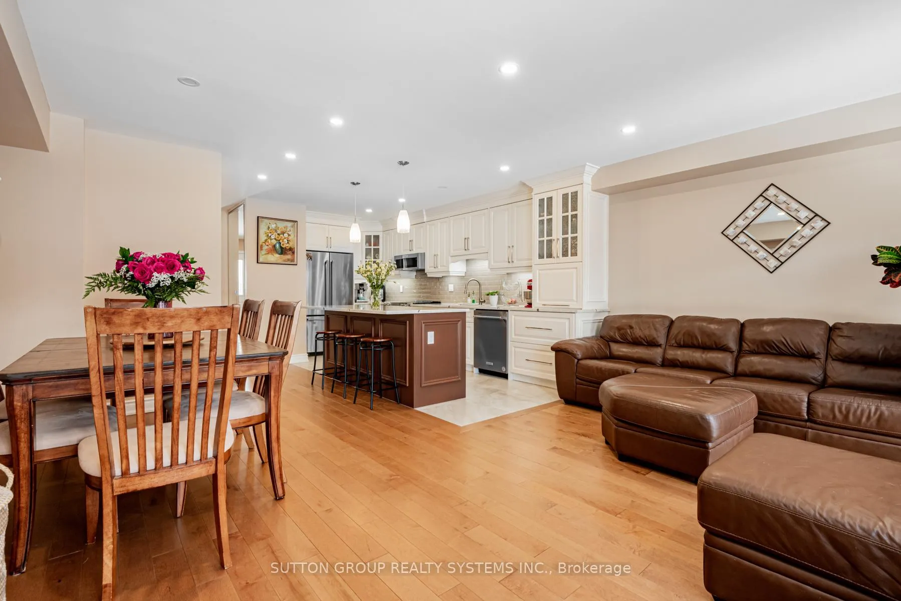 Photo 13 of 54 Benjamin Hood Crescent, Vaughan, Patterson — HOMEH