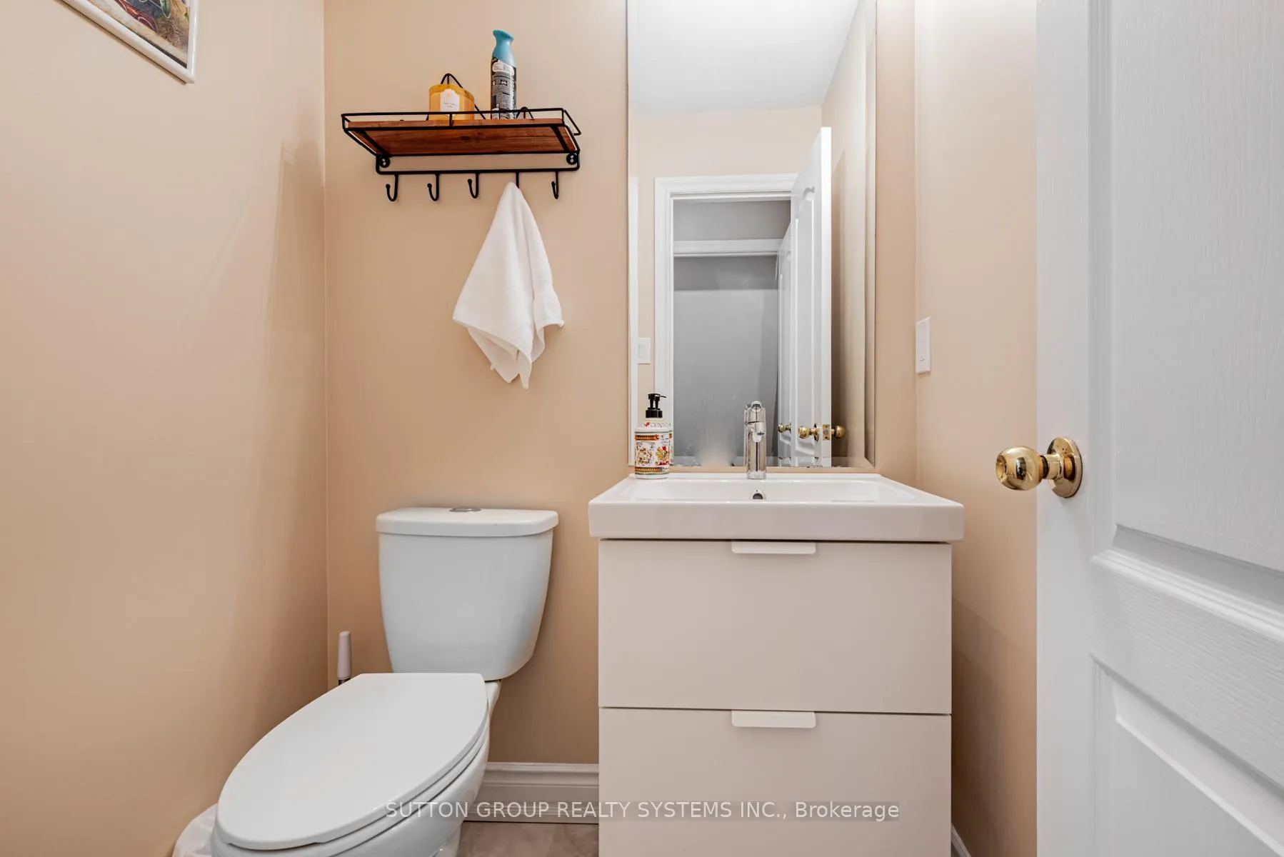 Photo 18 of 54 Benjamin Hood Crescent, Vaughan, Patterson — HOMEH
