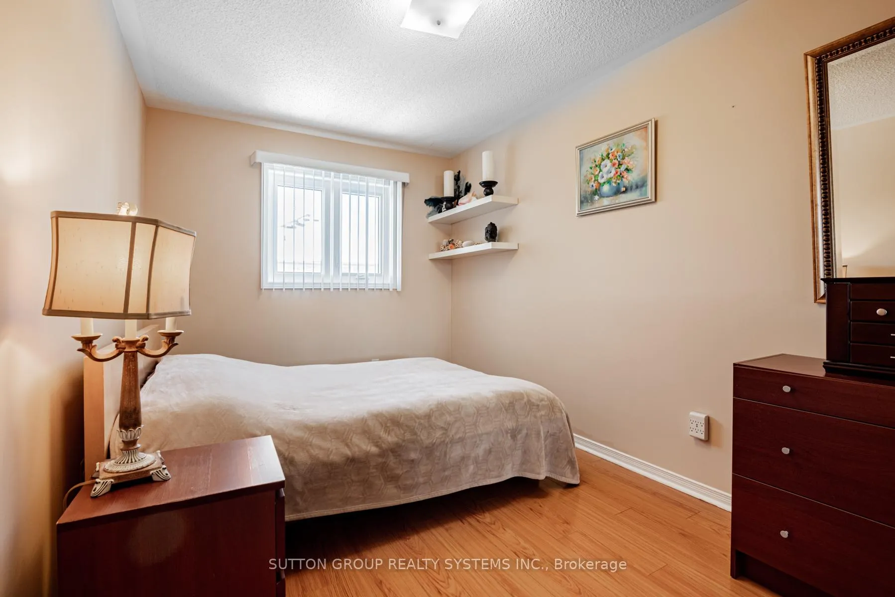 Photo 27 of 54 Benjamin Hood Crescent, Vaughan, Patterson — HOMEH