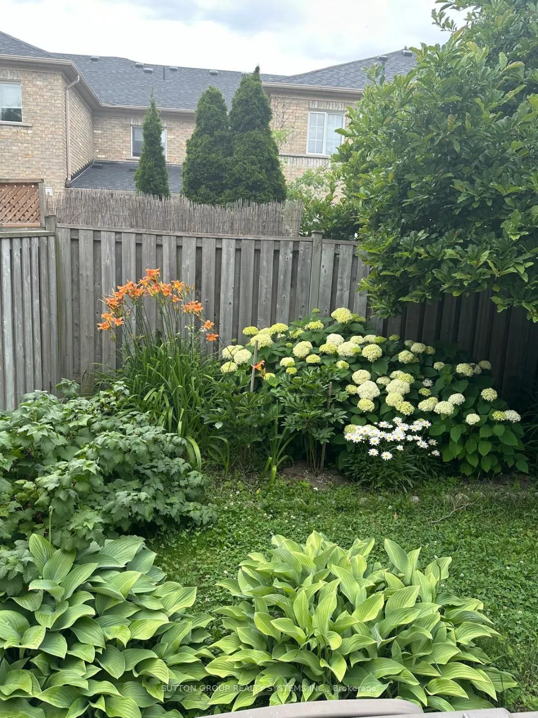 Photo 45 of 54 Benjamin Hood Crescent, Vaughan, Patterson — HOMEH