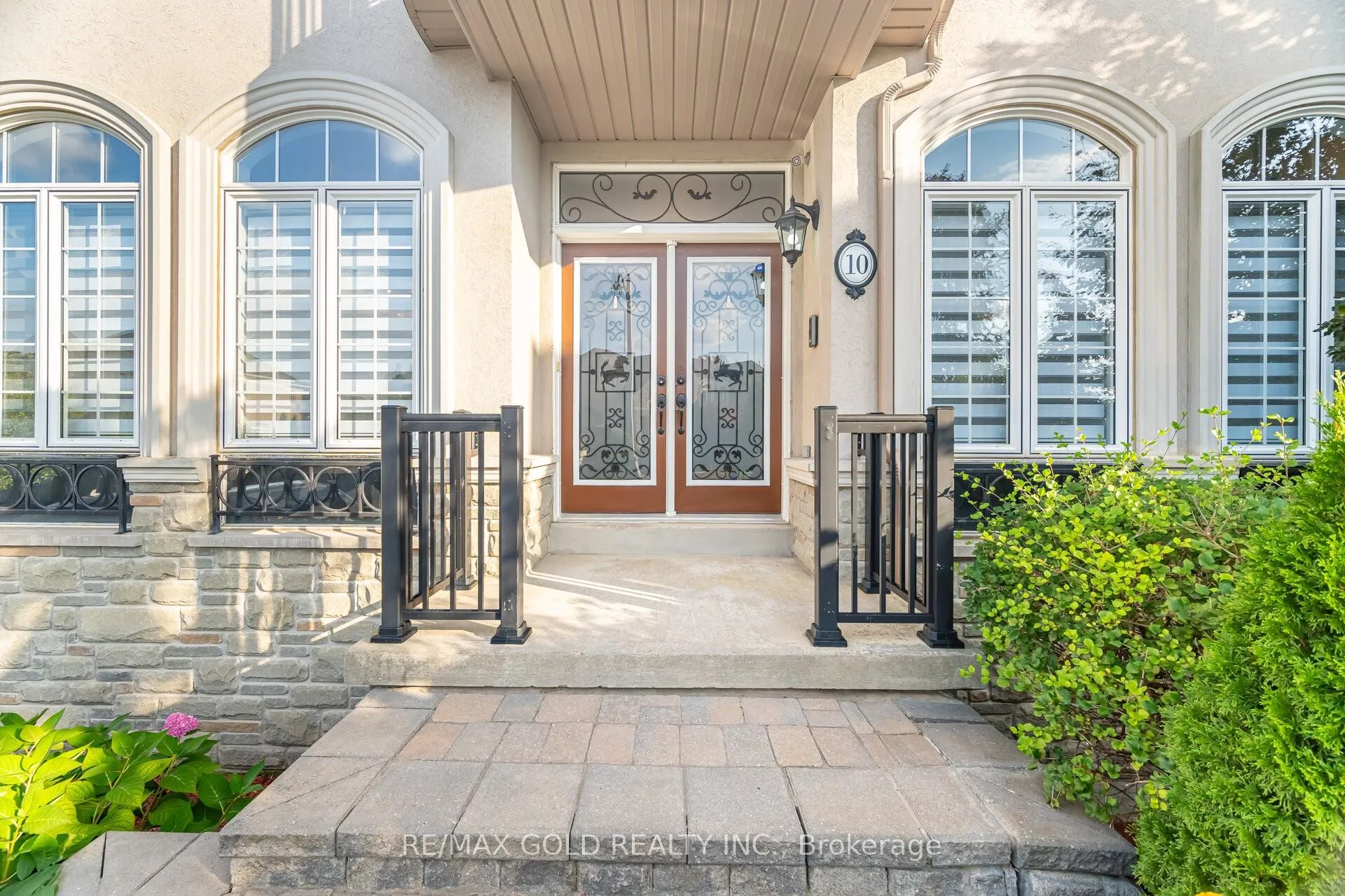 Photo 2 of 10 Vissini Way, Brampton, Bram East — HOMEH