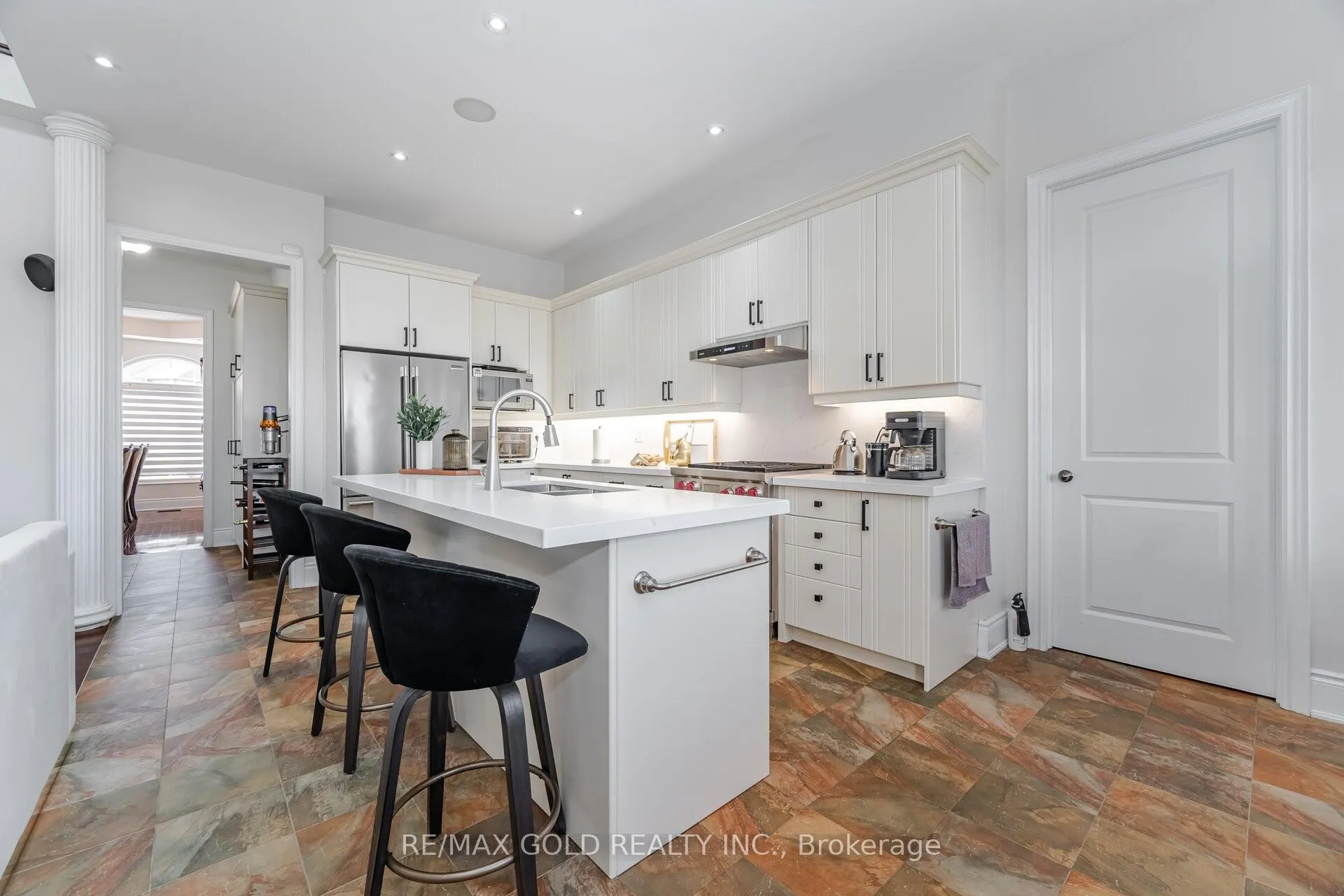 Photo 8 of 10 Vissini Way, Brampton, Bram East — HOMEH