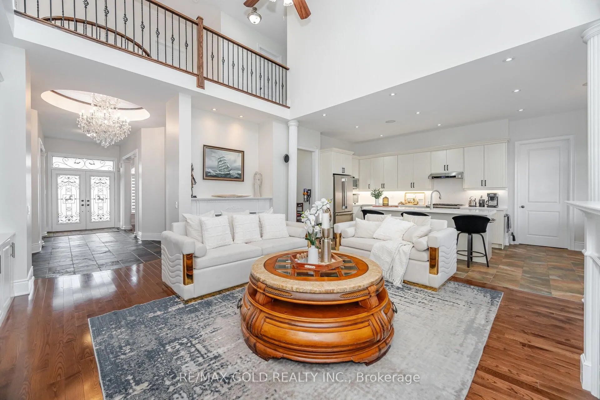 Photo 12 of 10 Vissini Way, Brampton, Bram East — HOMEH