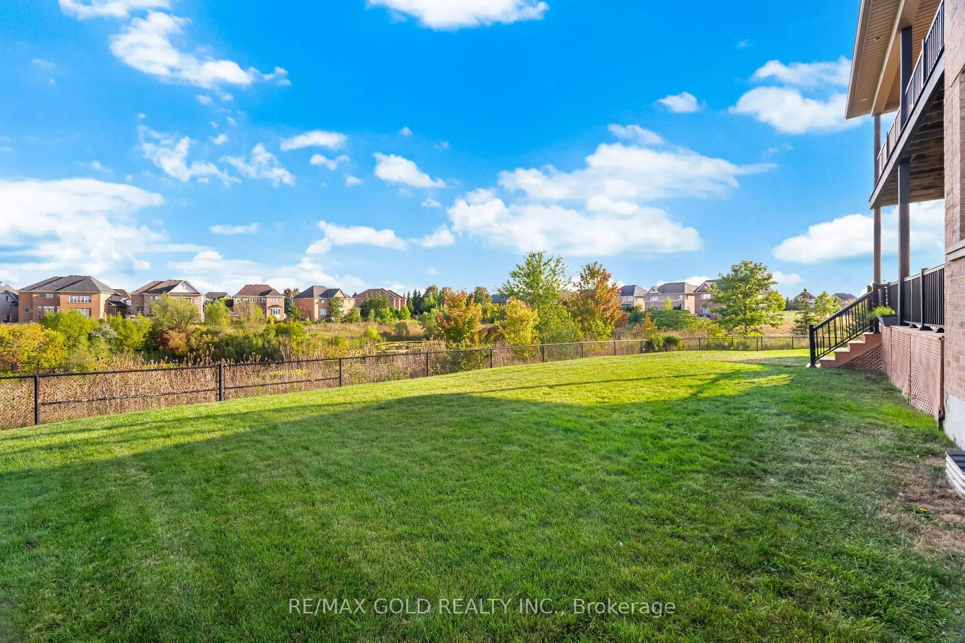 Photo 35 of 10 Vissini Way, Brampton, Bram East — HOMEH