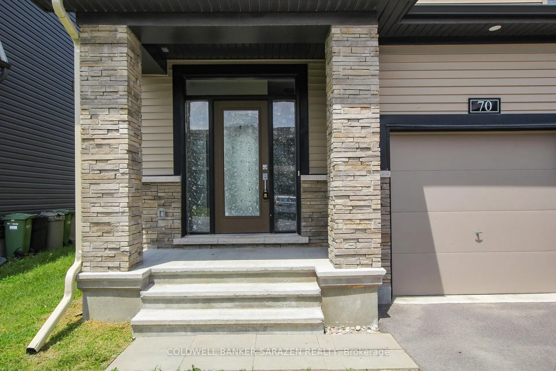 Photo 5 of 70 Natare Place, Ottawa, Kanata - Kanata Lakes/Heritage Hills — HOMEH
