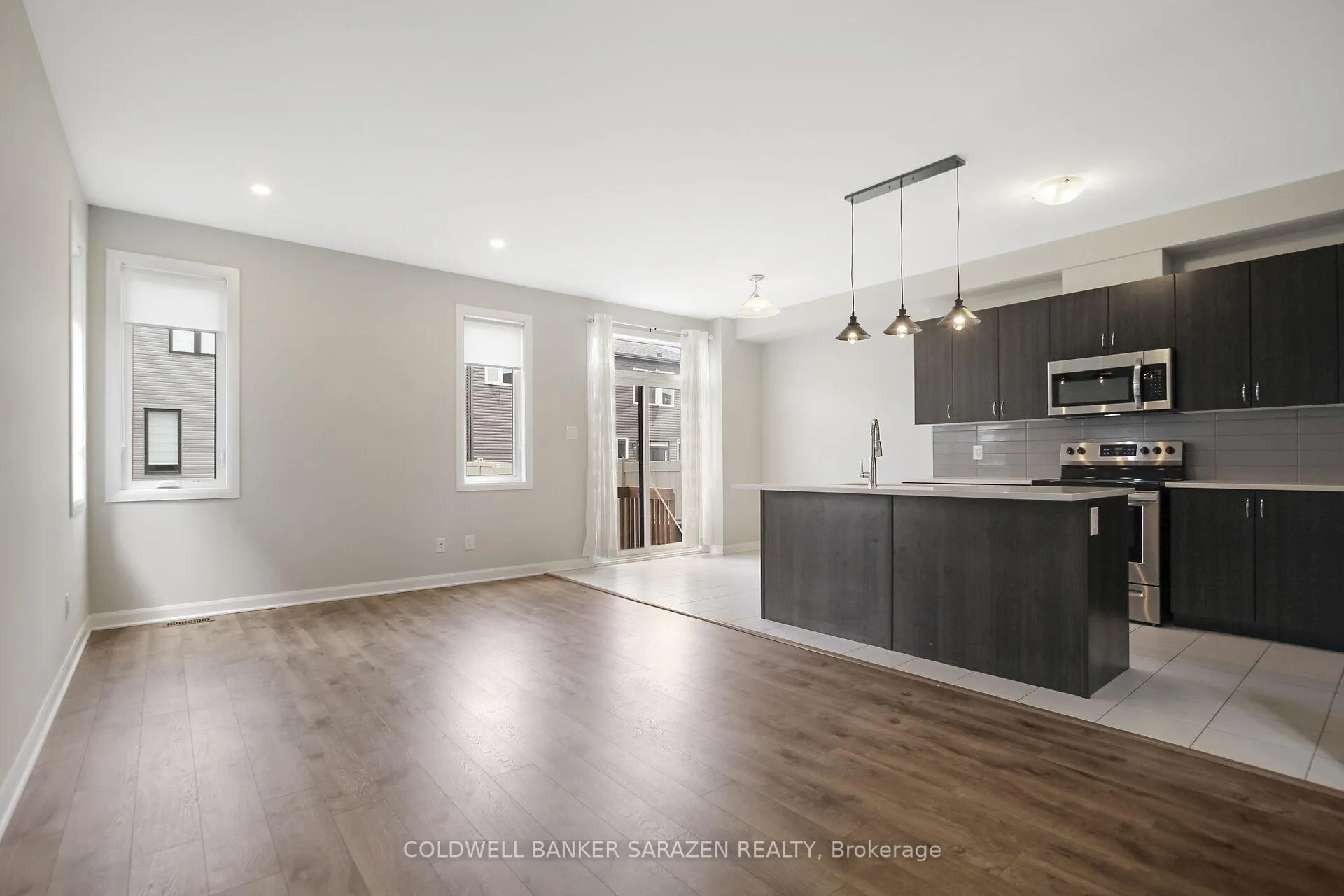 Photo 8 of 70 Natare Place, Ottawa, Kanata - Kanata Lakes/Heritage Hills — HOMEH