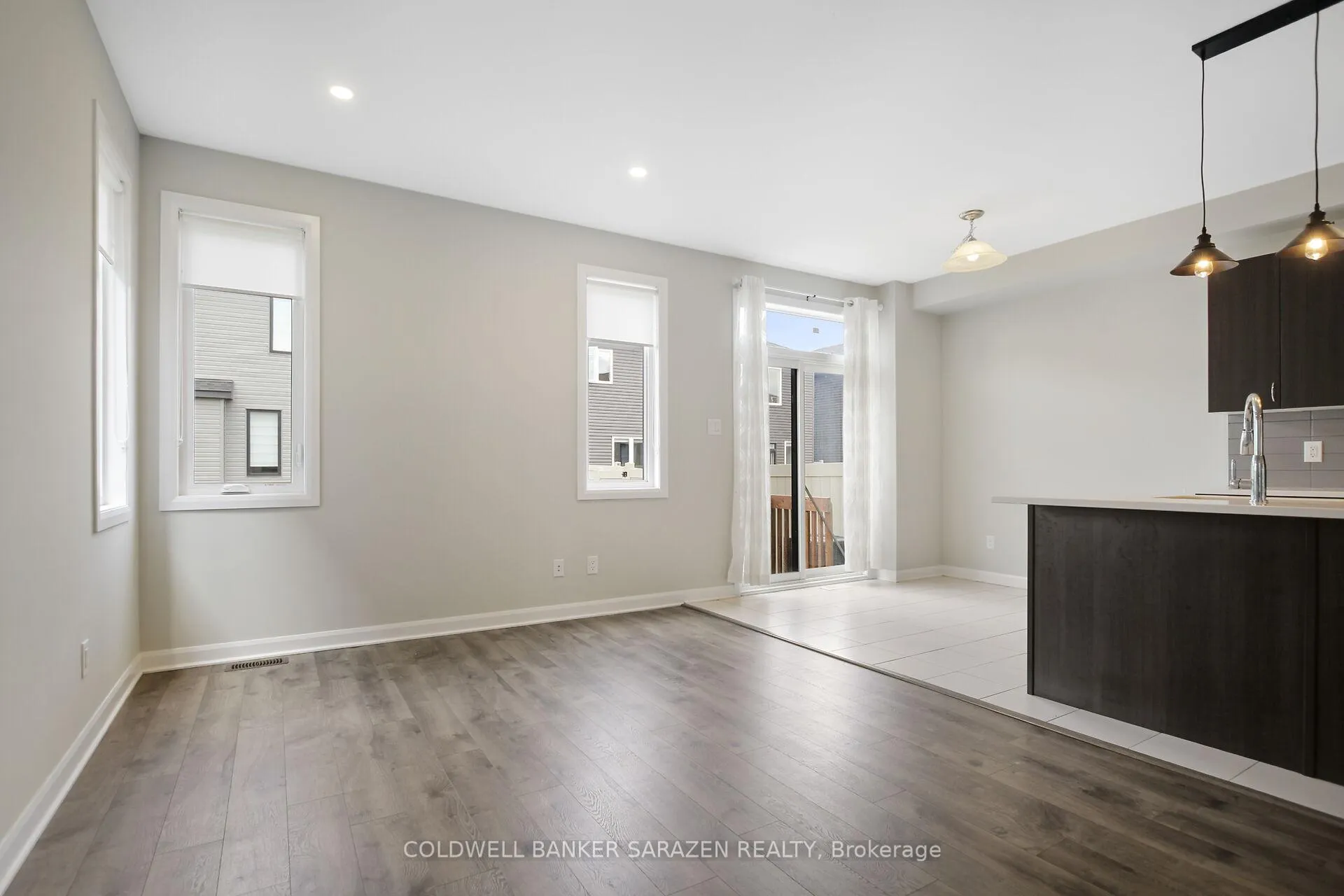 Photo 10 of 70 Natare Place, Ottawa, Kanata - Kanata Lakes/Heritage Hills — HOMEH