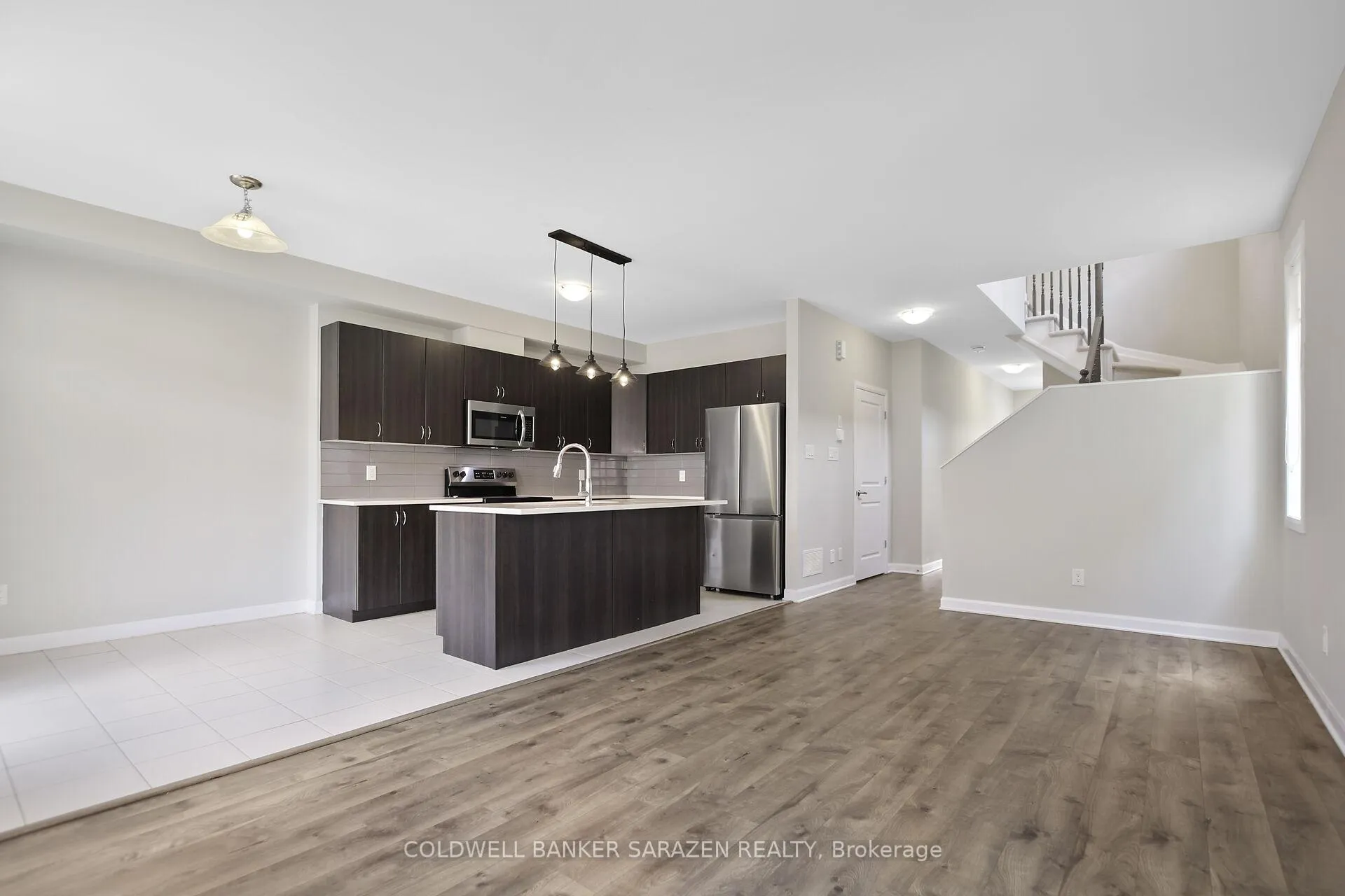 Photo 11 of 70 Natare Place, Ottawa, Kanata - Kanata Lakes/Heritage Hills — HOMEH