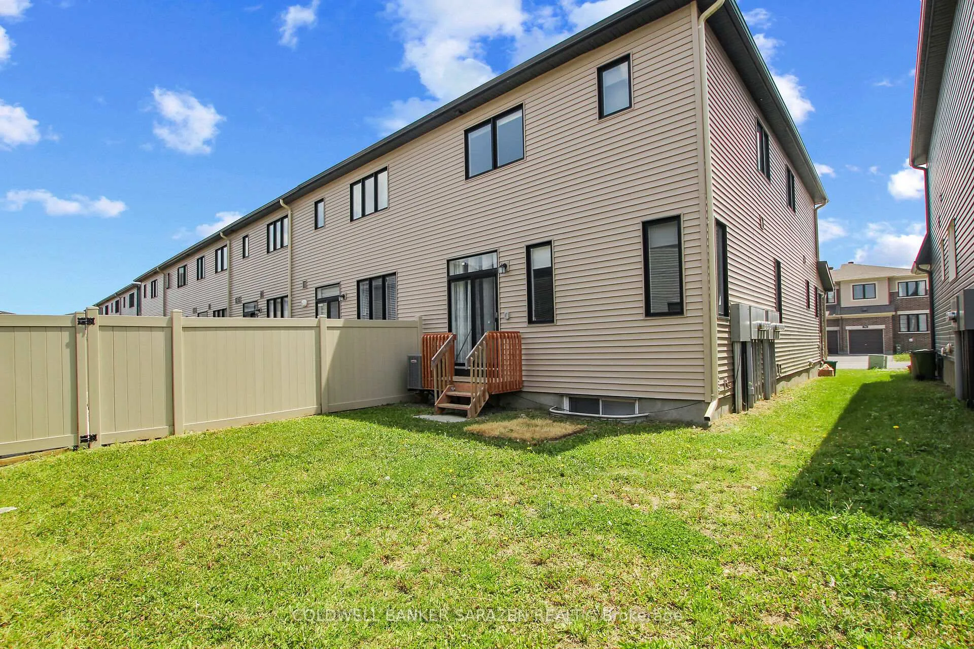 Photo 33 of 70 Natare Place, Ottawa, Kanata - Kanata Lakes/Heritage Hills — HOMEH