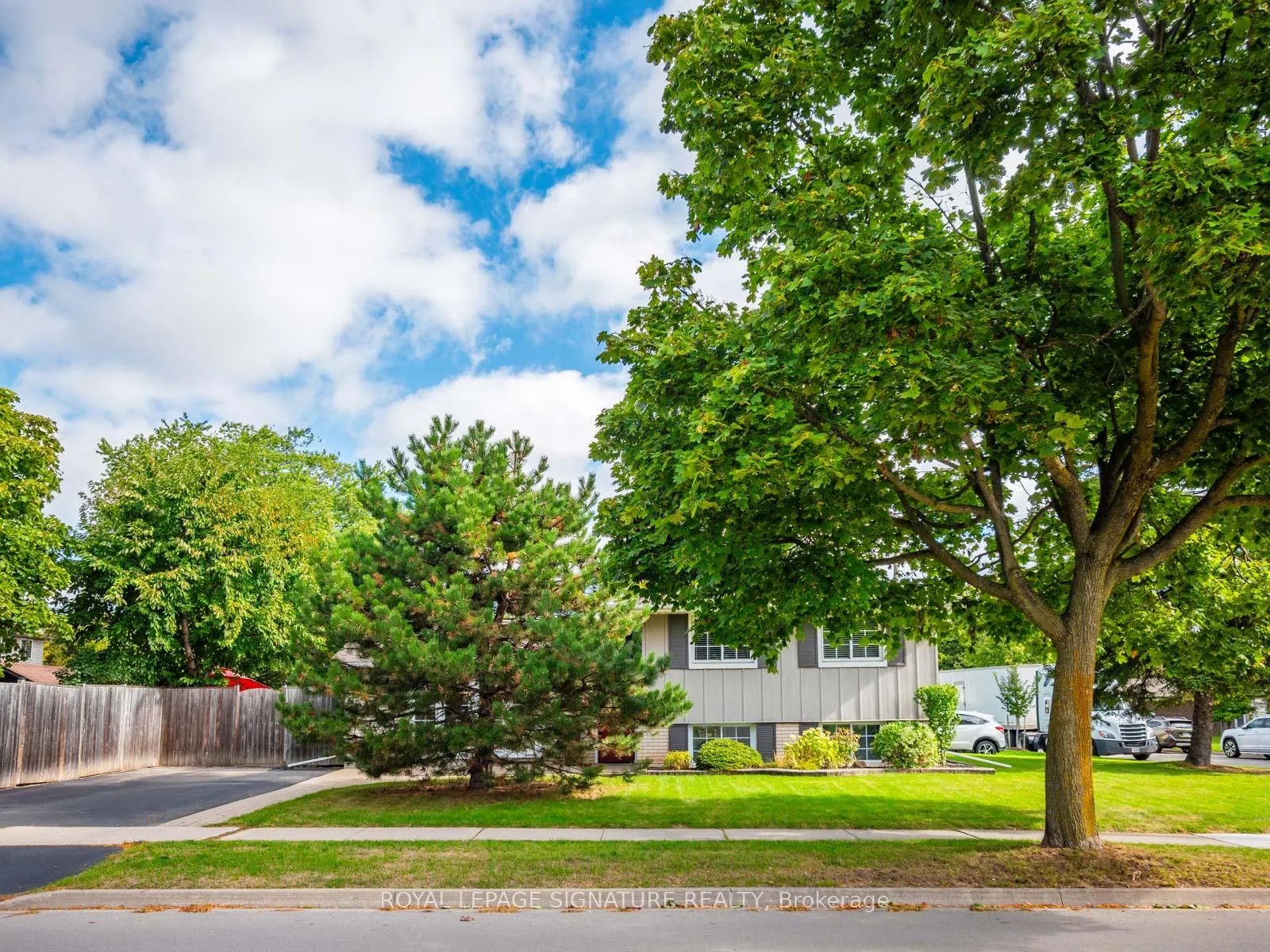 Photo 3 of 283 Hampton Heath Road, Burlington, Appleby — HOMEH