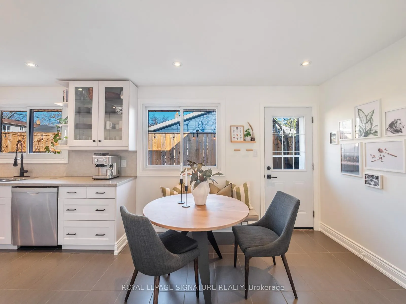 Photo 18 of 283 Hampton Heath Road, Burlington, Appleby — HOMEH
