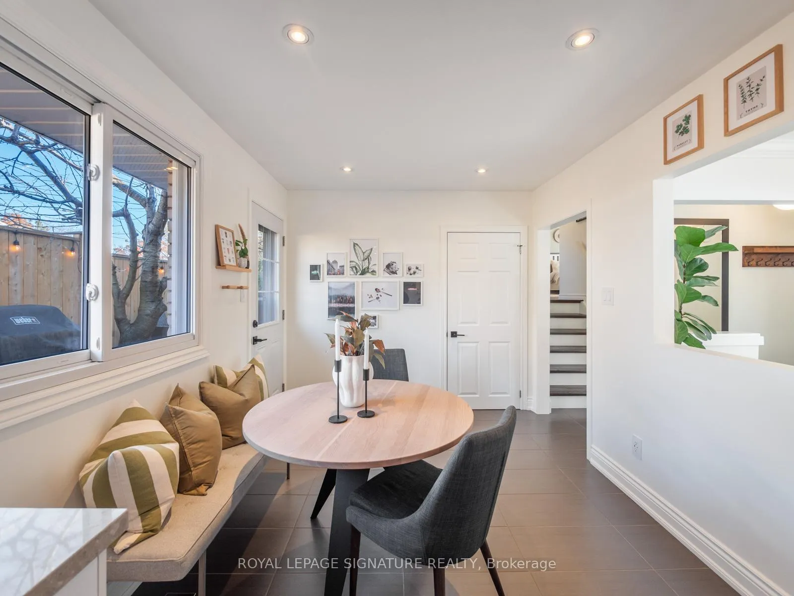 Photo 20 of 283 Hampton Heath Road, Burlington, Appleby — HOMEH