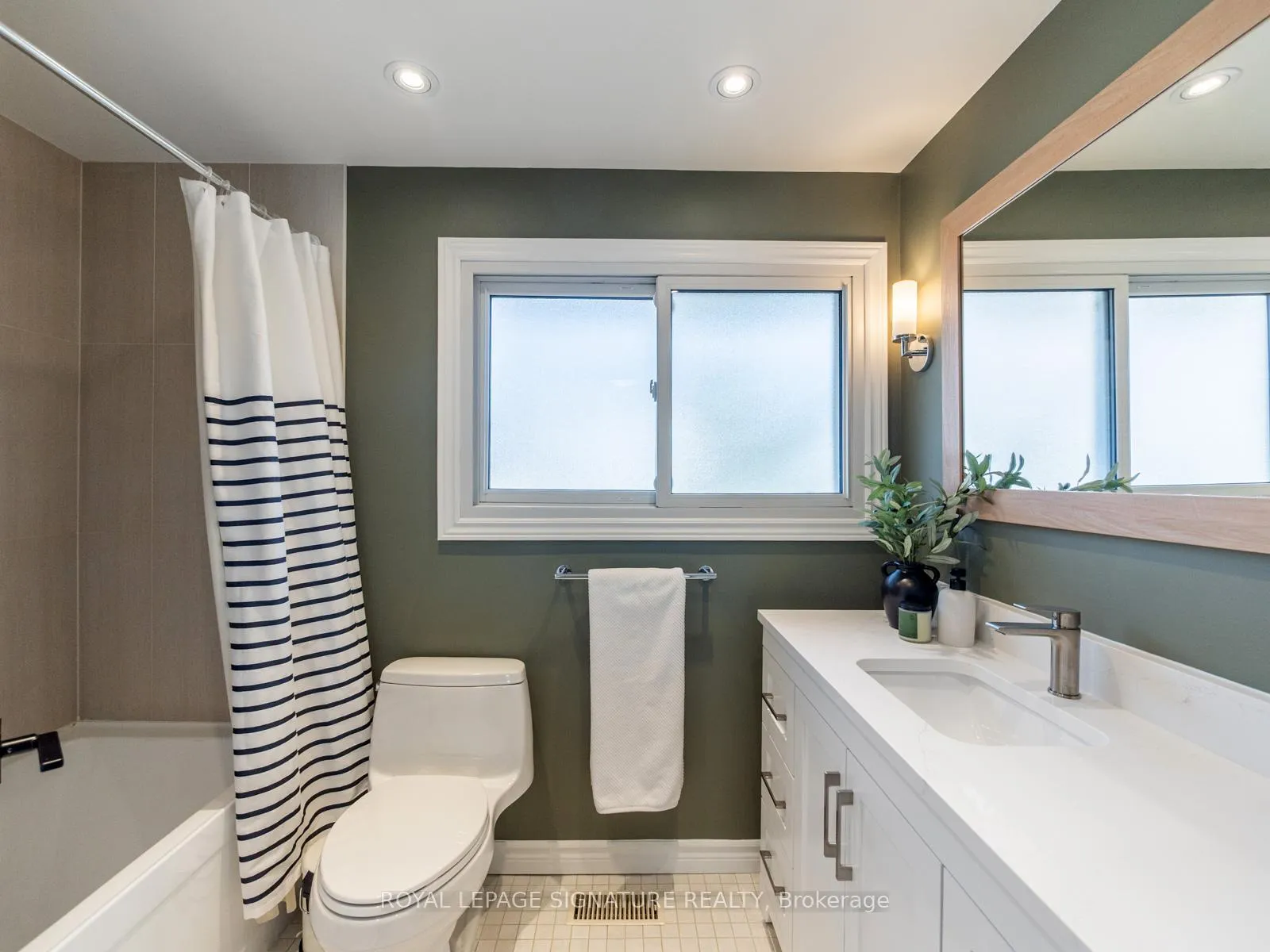 Photo 27 of 283 Hampton Heath Road, Burlington, Appleby — HOMEH