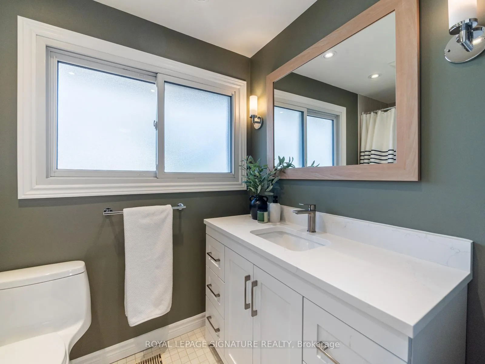 Photo 28 of 283 Hampton Heath Road, Burlington, Appleby — HOMEH