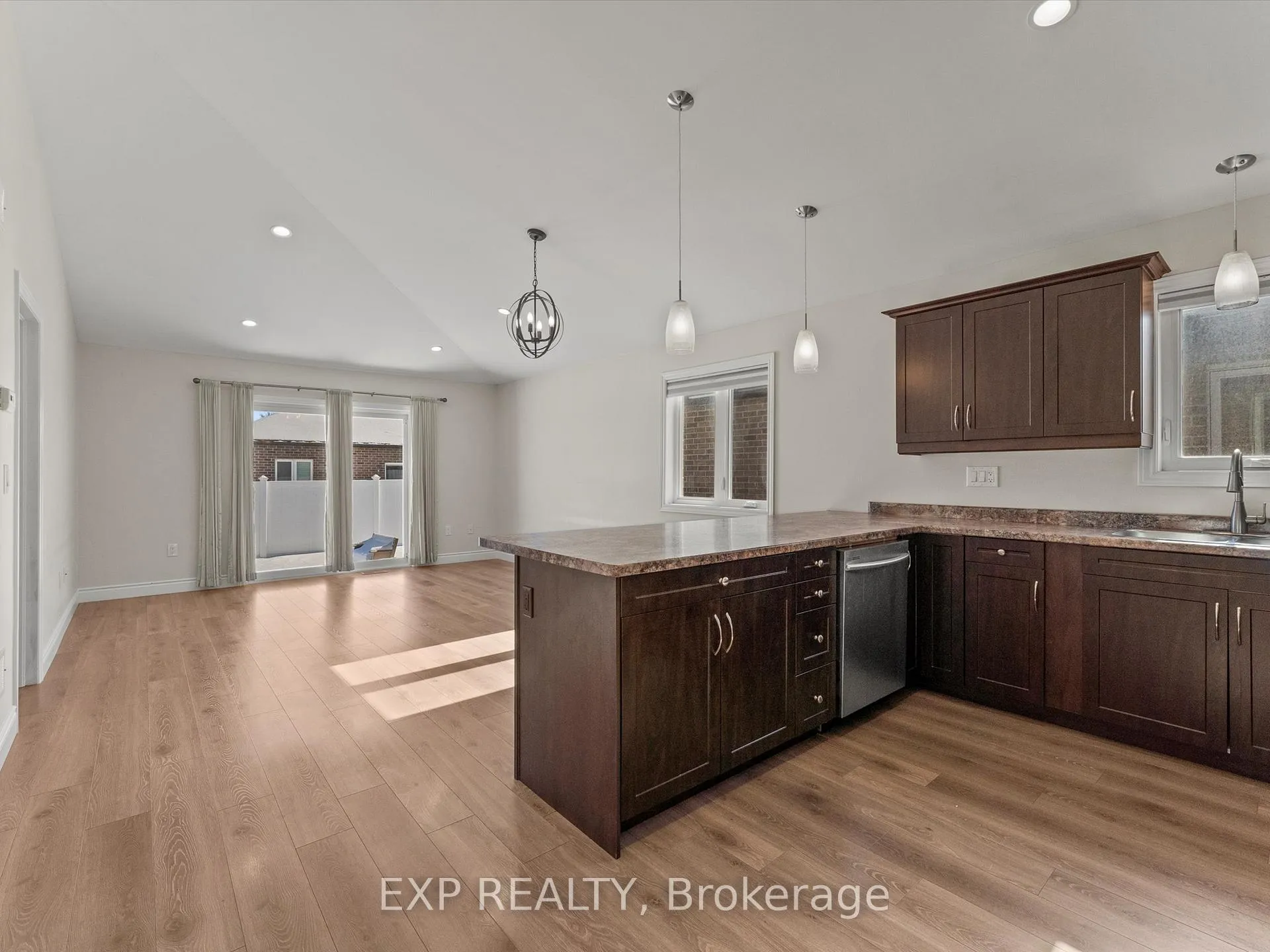 Photo 6 of 2540 Pillette Road, Windsor — HOMEH