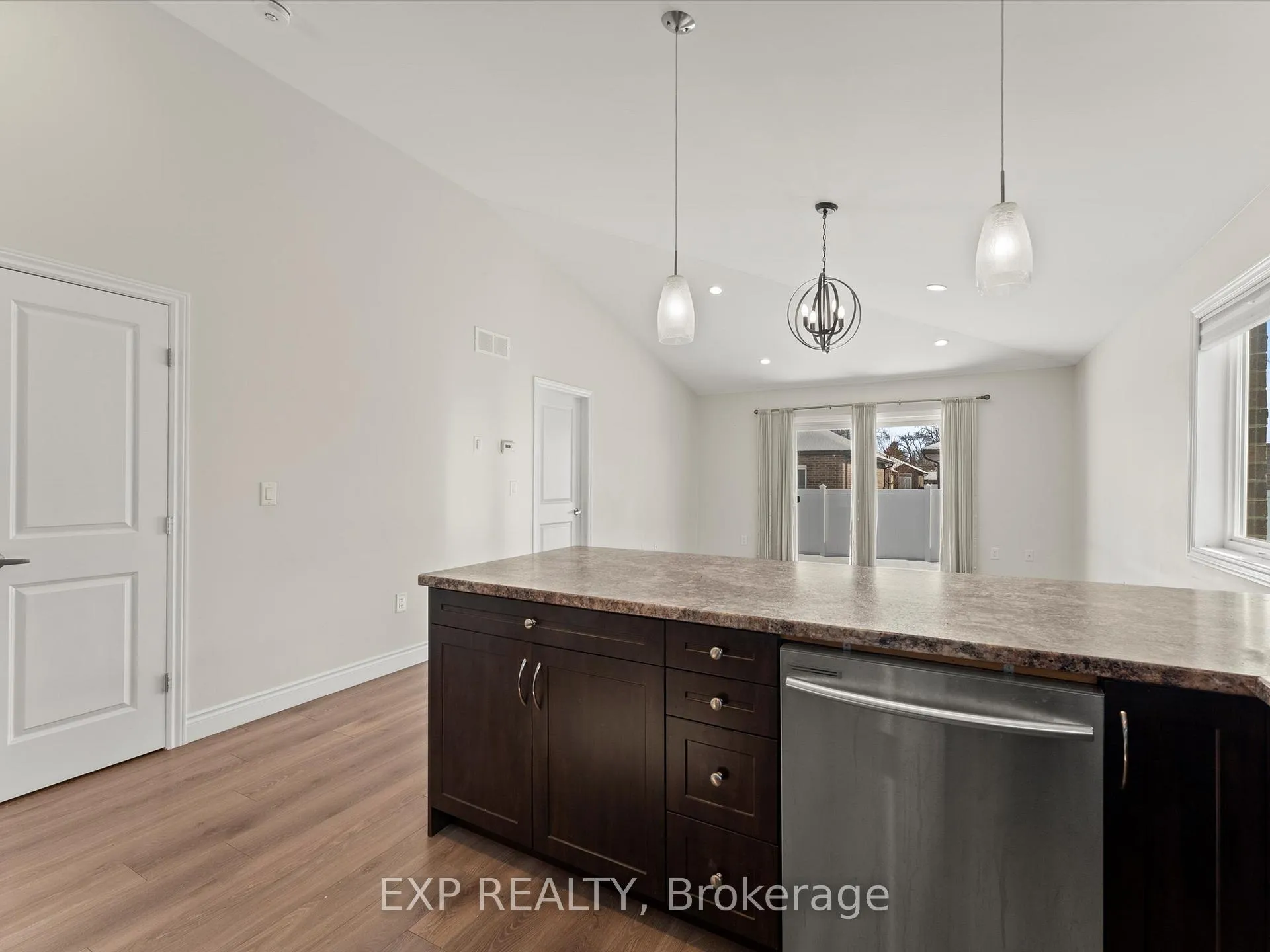 Photo 10 of 2540 Pillette Road, Windsor — HOMEH