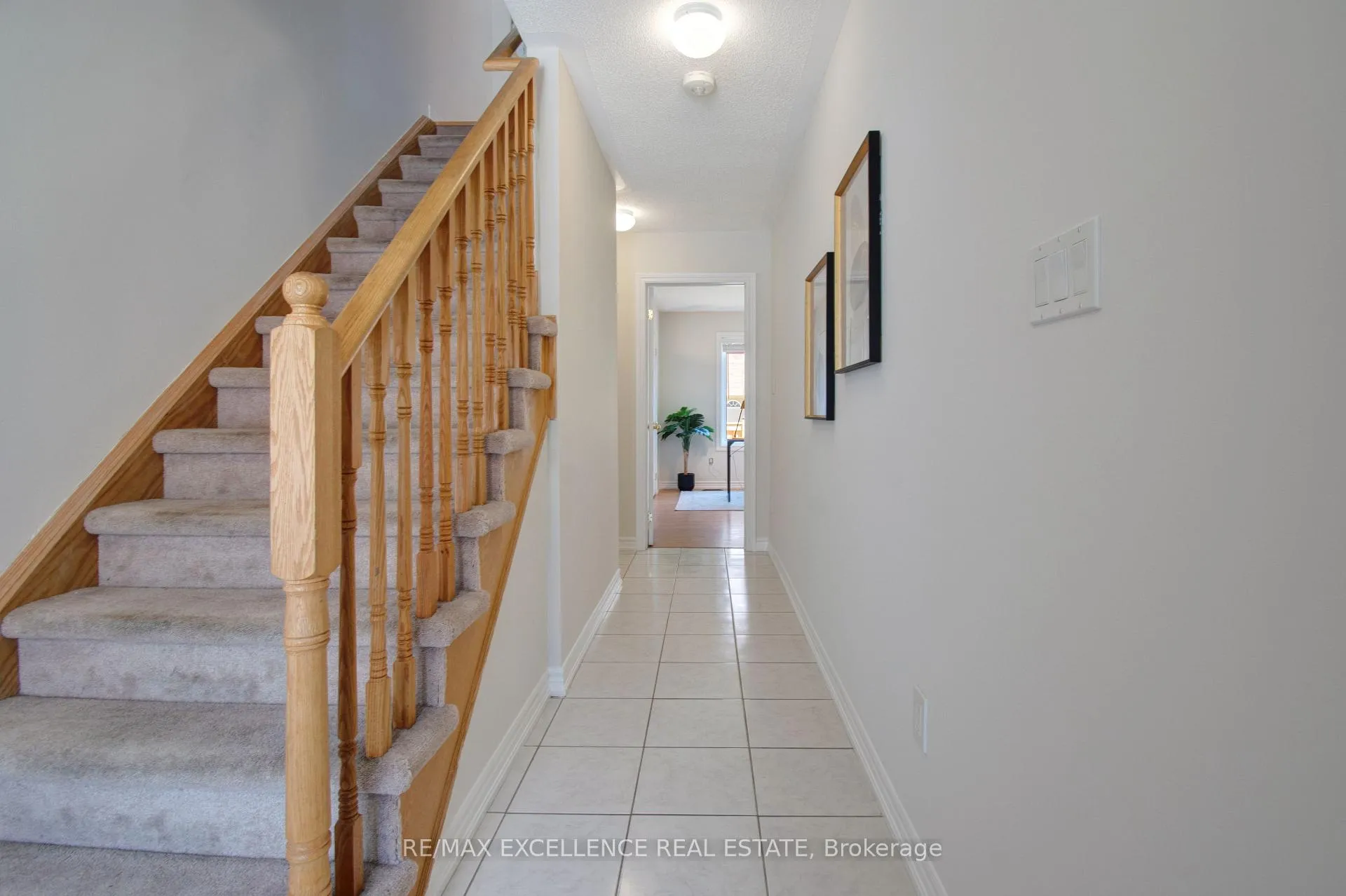 Photo 9 of 33 Miami Grove, Brampton, Heart Lake East — HOMEH