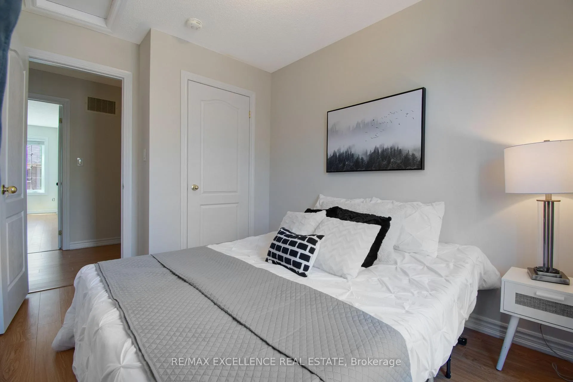 Photo 22 of 33 Miami Grove, Brampton, Heart Lake East — HOMEH