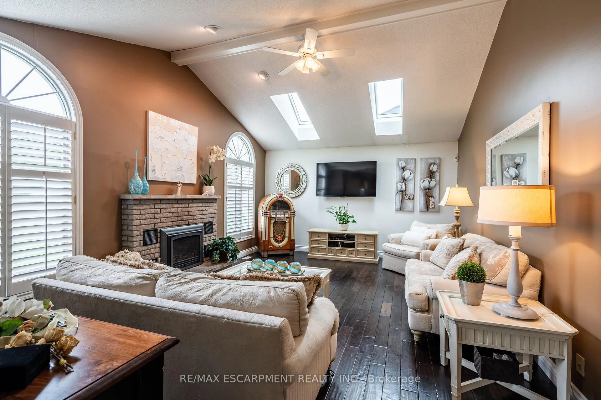 Photo 9 of 248 Hysert Road, Grimsby, Grimsby Escarpment — HOMEH