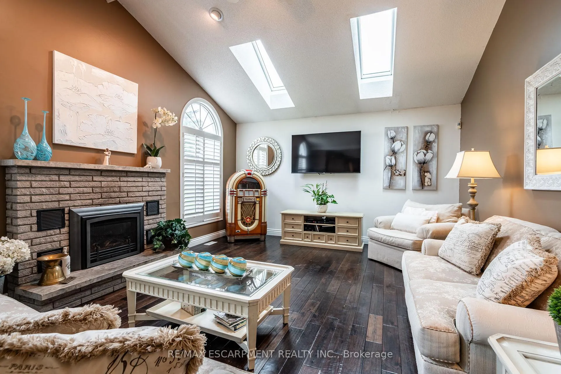 Photo 10 of 248 Hysert Road, Grimsby, Grimsby Escarpment — HOMEH