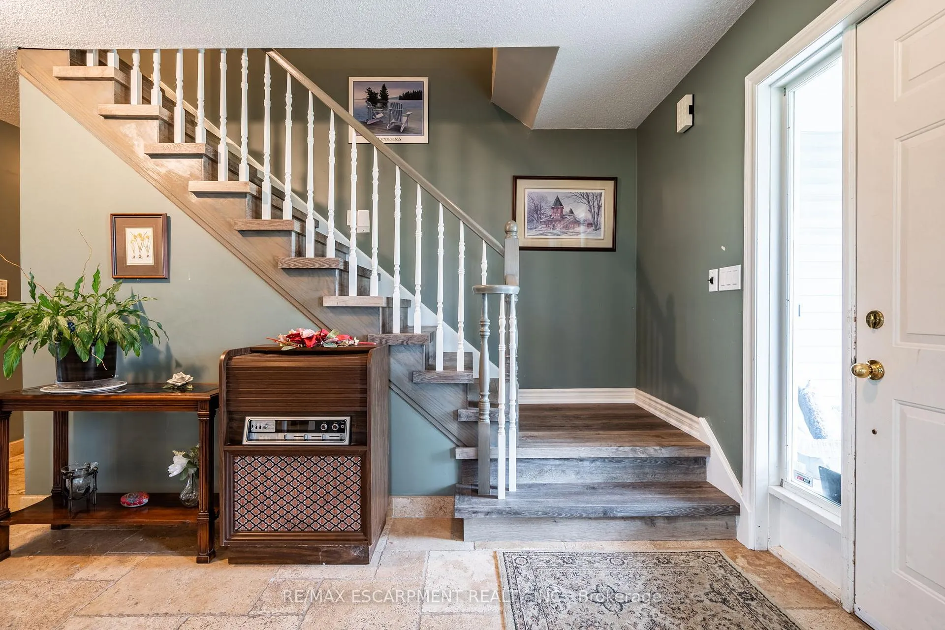 Photo 18 of 248 Hysert Road, Grimsby, Grimsby Escarpment — HOMEH