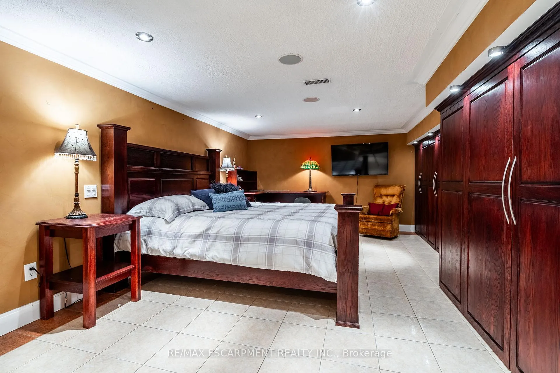 Photo 30 of 248 Hysert Road, Grimsby, Grimsby Escarpment — HOMEH