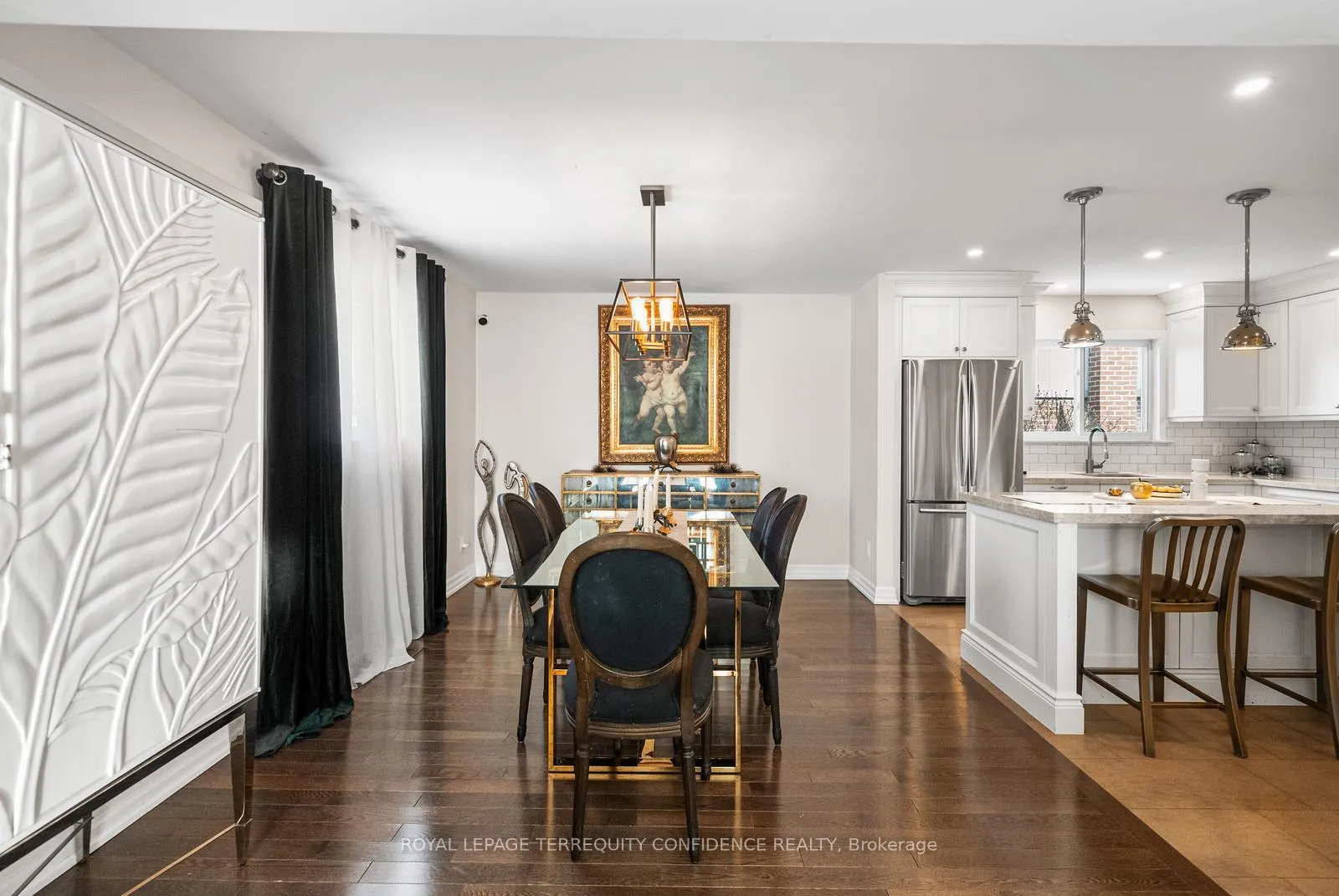 Photo 4 of 2 Ironshield Crescent, Markham, Royal Orchard — HOMEH
