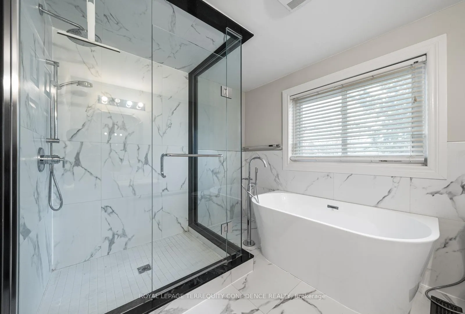 Photo 19 of 2 Ironshield Crescent, Markham, Royal Orchard — HOMEH
