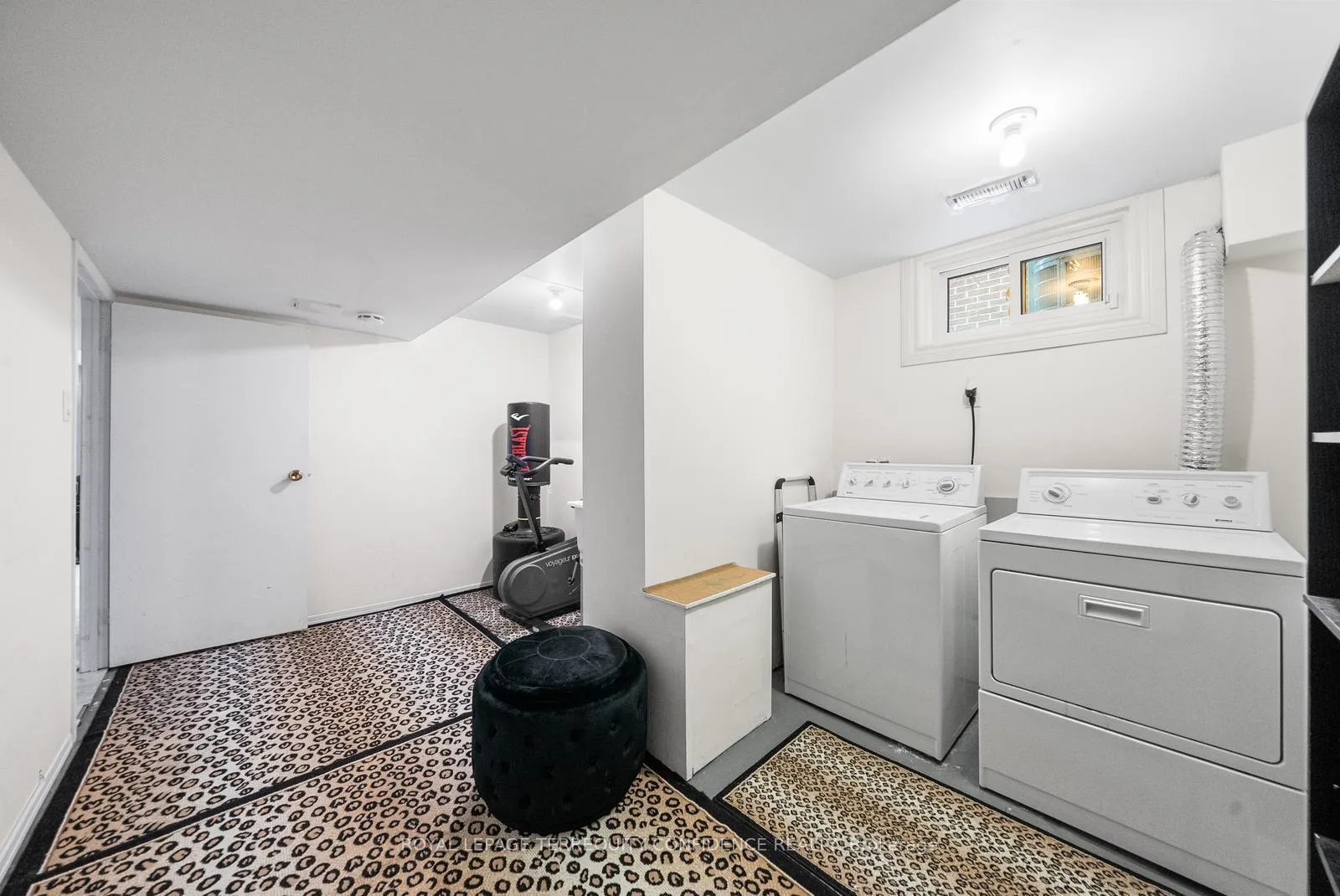Photo 30 of 2 Ironshield Crescent, Markham, Royal Orchard — HOMEH