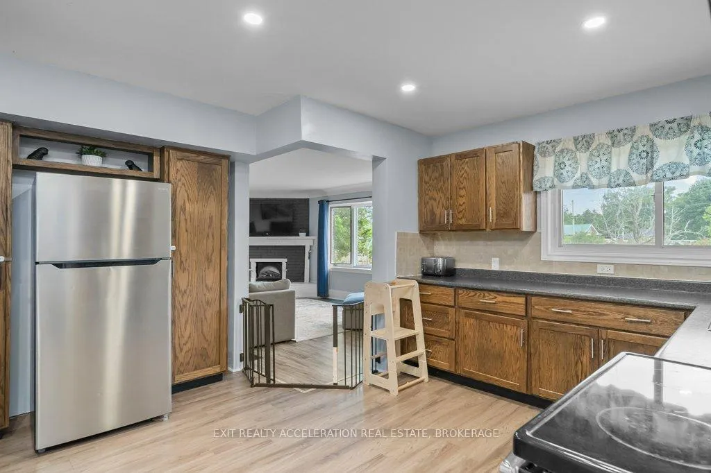 Photo 7 of 1810 Sydenham Road, Kingston, City North of 401 — HOMEH