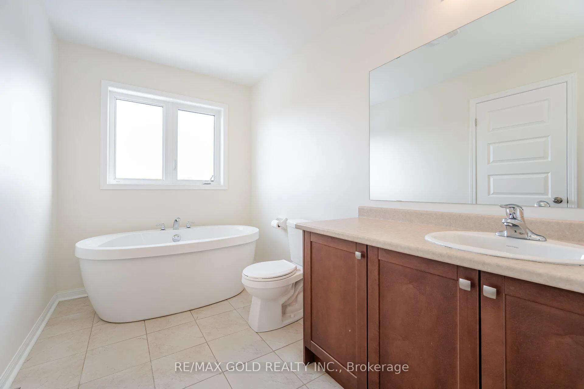 Photo 18 of 2603 Secreto Drive, Oshawa, Windfields — HOMEH