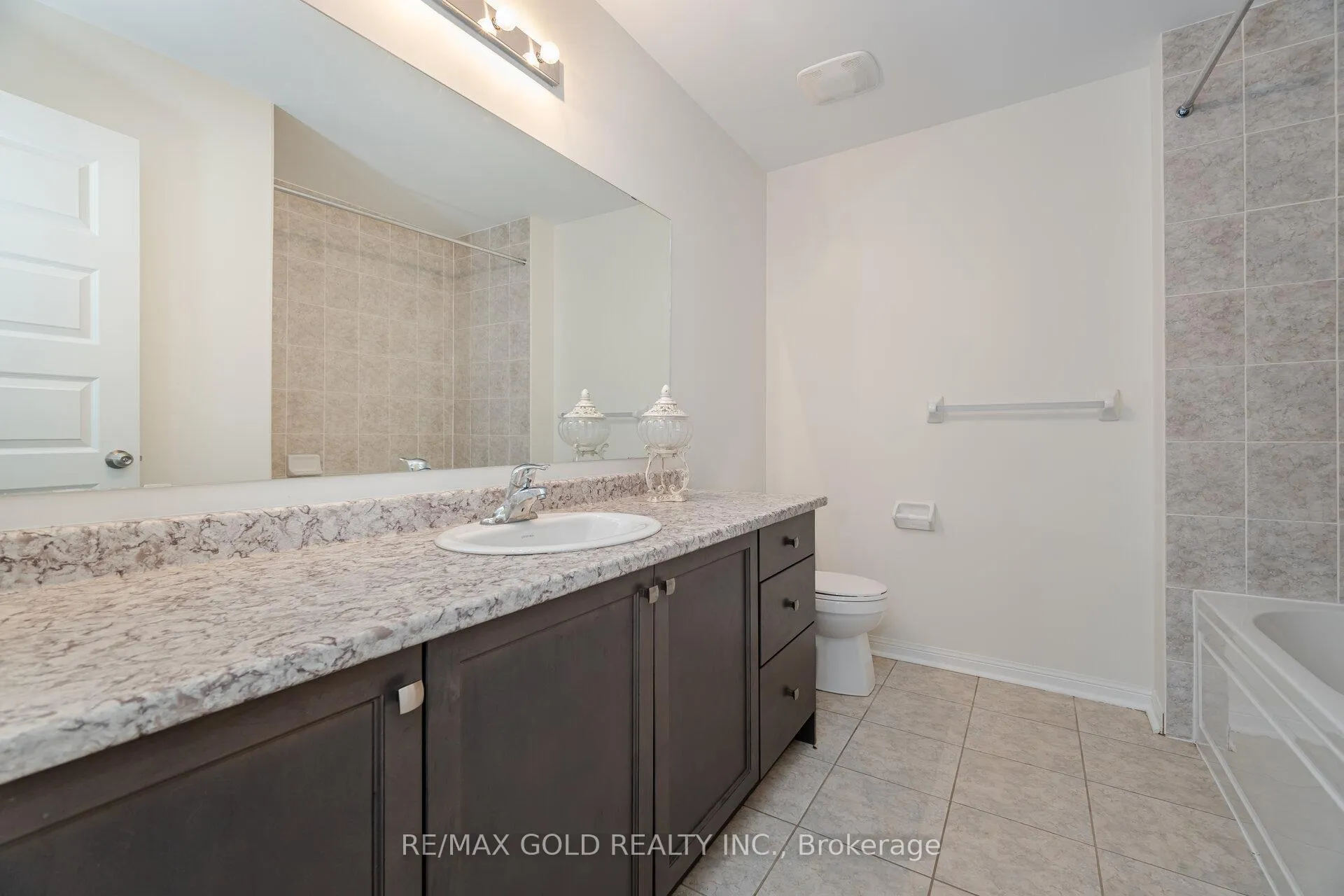 Photo 24 of 2603 Secreto Drive, Oshawa, Windfields — HOMEH
