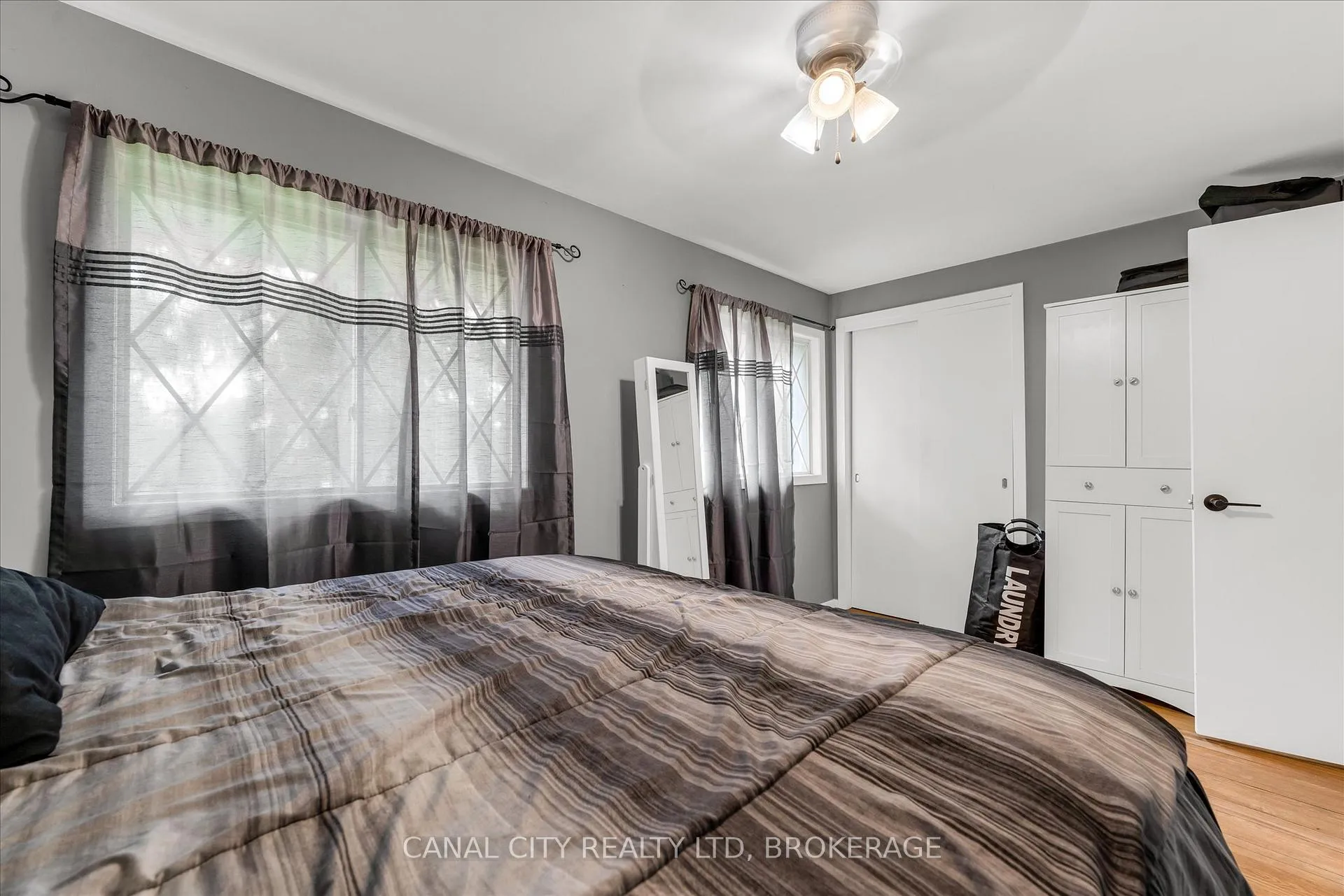 Photo 12 of 215 Ontario Street, Thorold, Allanburg/Thorold South — HOMEH