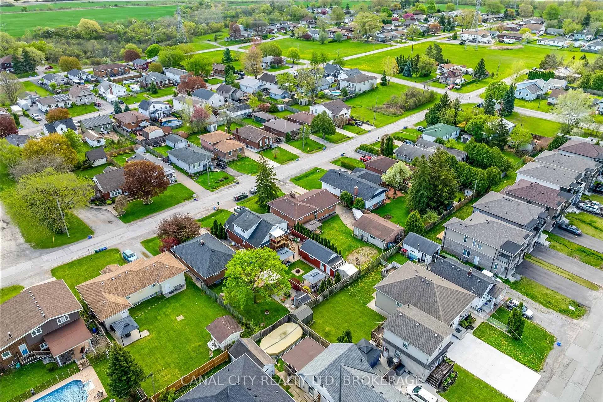 Photo 34 of 215 Ontario Street, Thorold, Allanburg/Thorold South — HOMEH