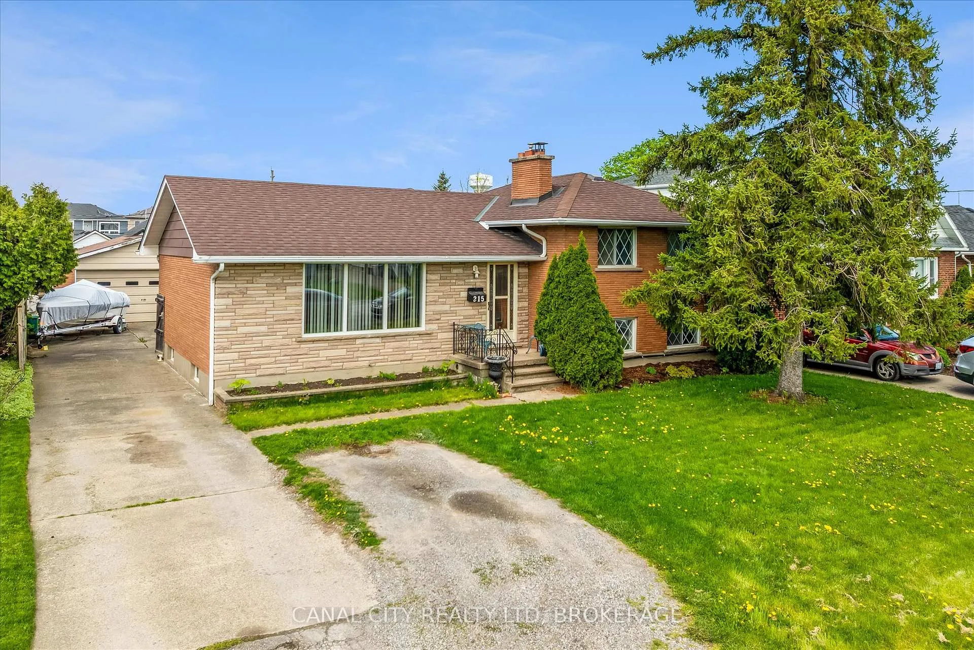Photo 44 of 215 Ontario Street, Thorold, Allanburg/Thorold South — HOMEH