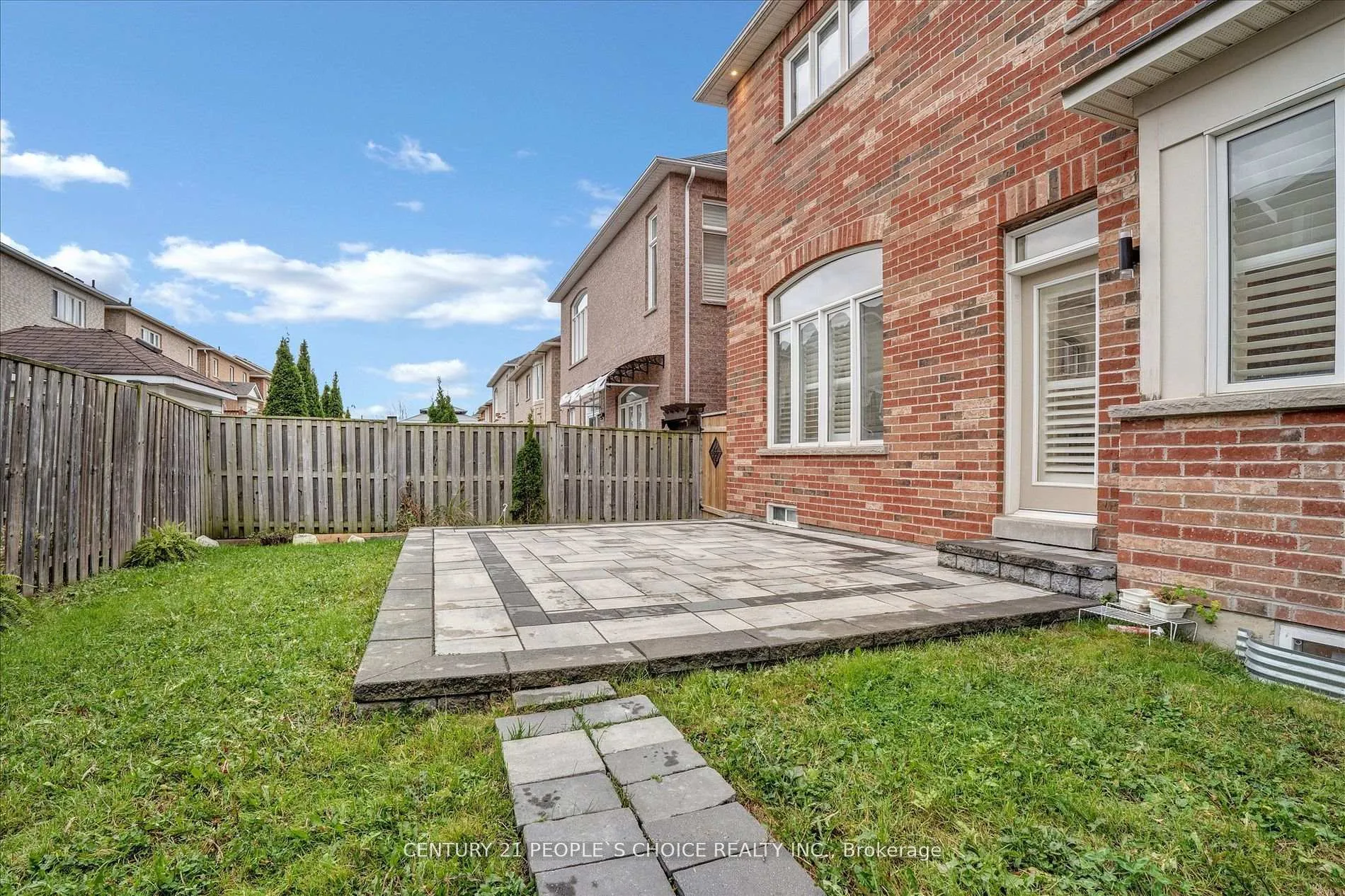 Photo 38 of 55 Mansbridge Crescent, Ajax, Northeast Ajax — HOMEH