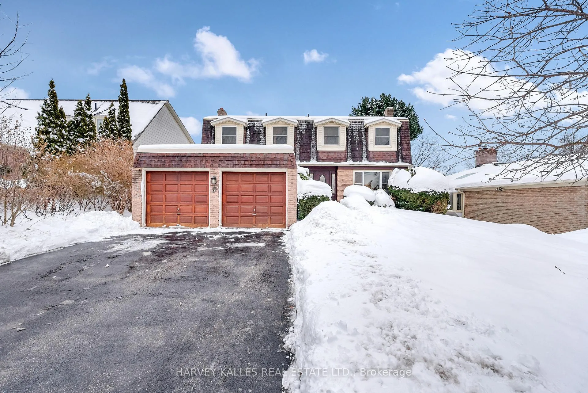Photo 1 of 9 Bucks Green Road, Markham, German Mills — HOMEH