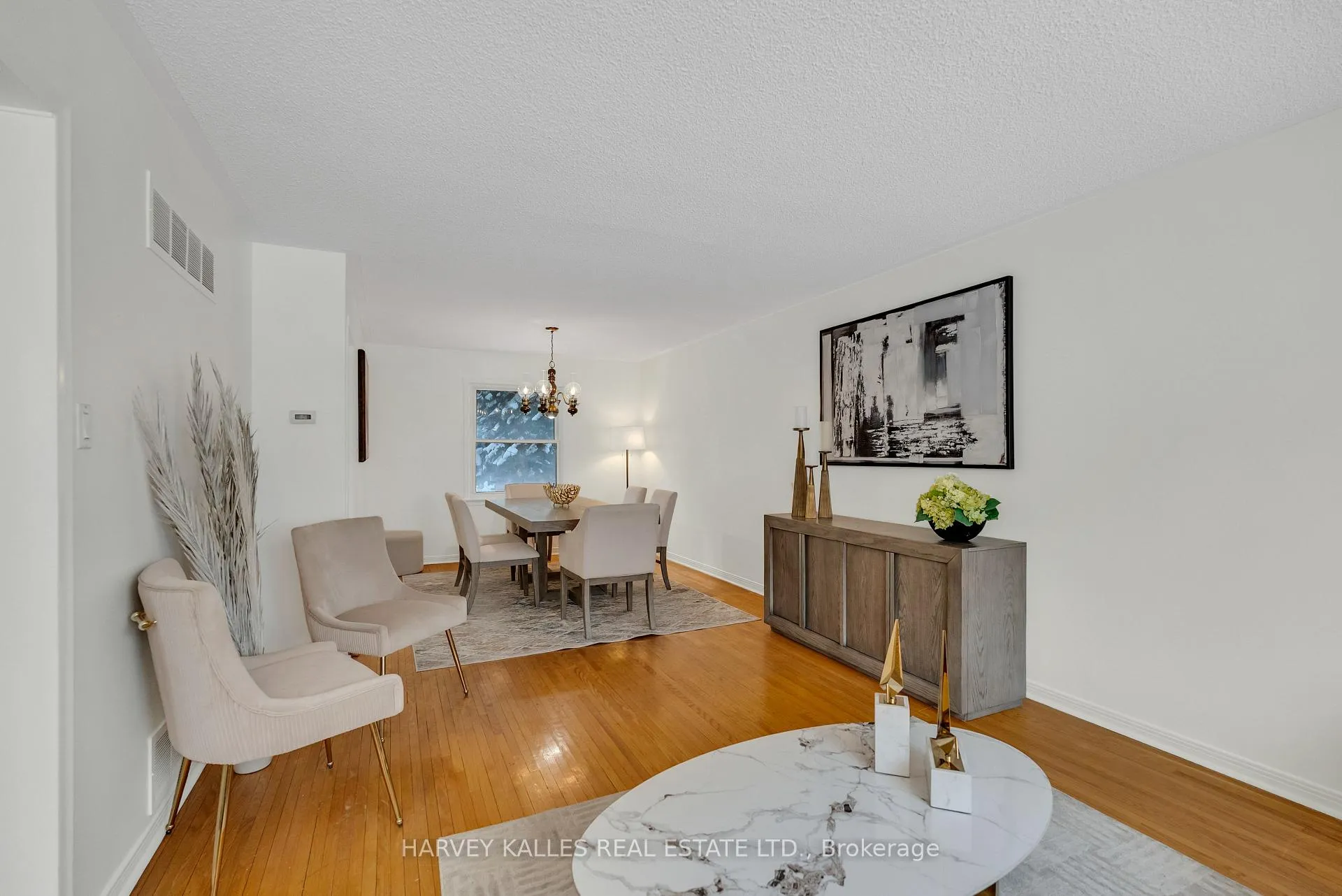 Photo 7 of 9 Bucks Green Road, Markham, German Mills — HOMEH
