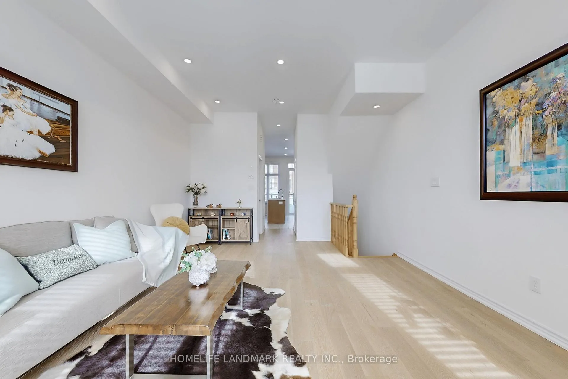 Photo 7 of 23 Hyderabad Lane, Markham, Greensborough — HOMEH