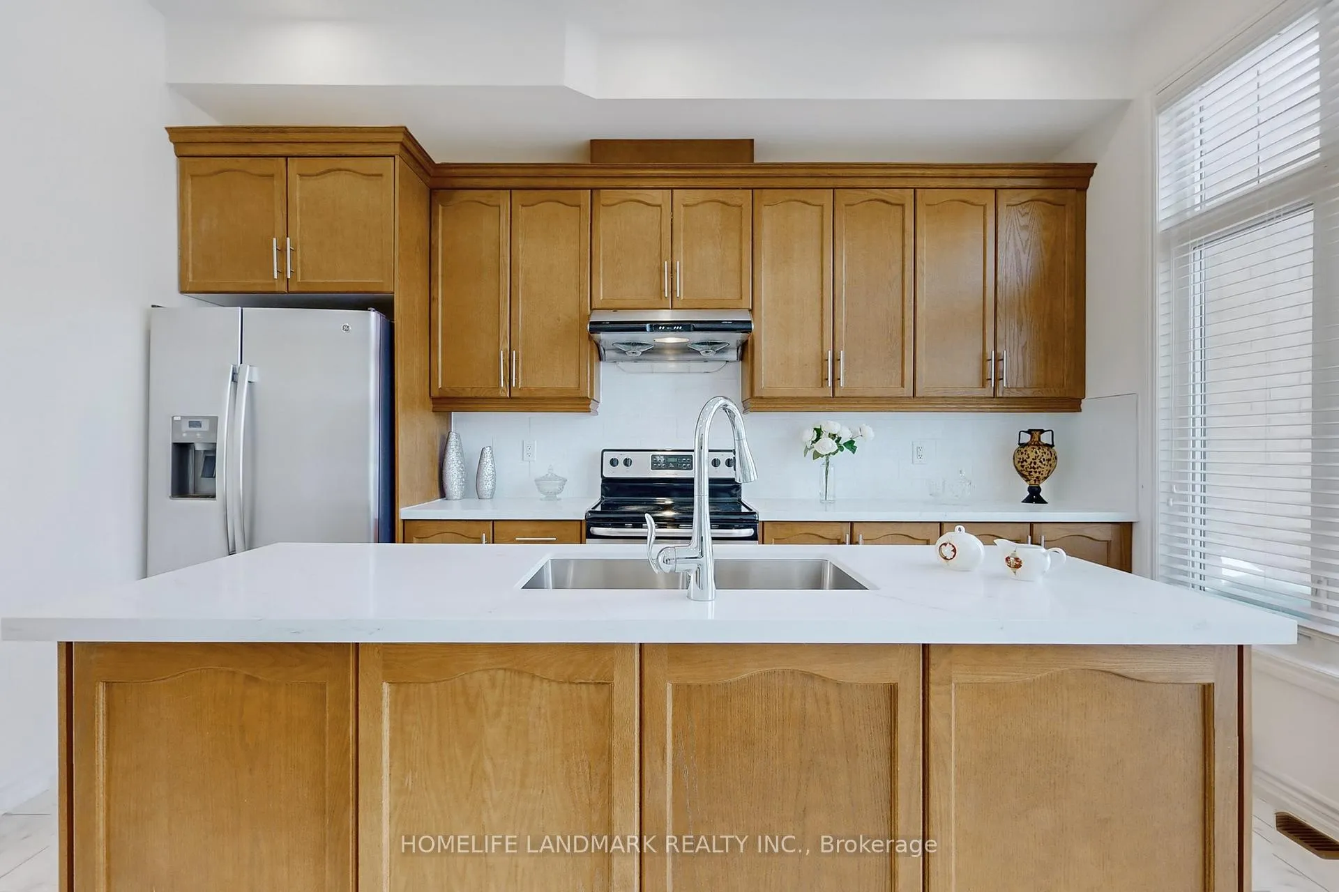 Photo 11 of 23 Hyderabad Lane, Markham, Greensborough — HOMEH