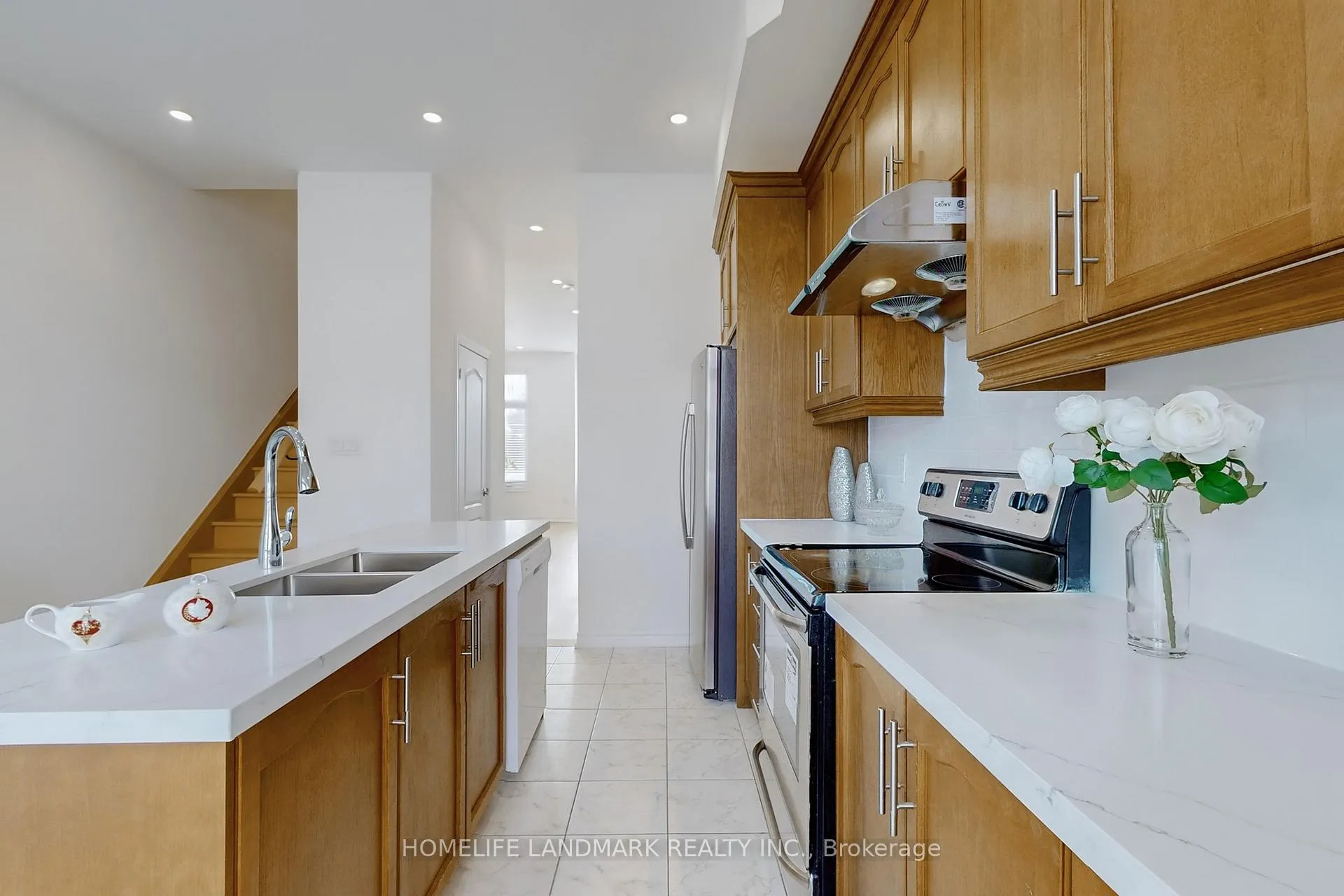 Photo 14 of 23 Hyderabad Lane, Markham, Greensborough — HOMEH
